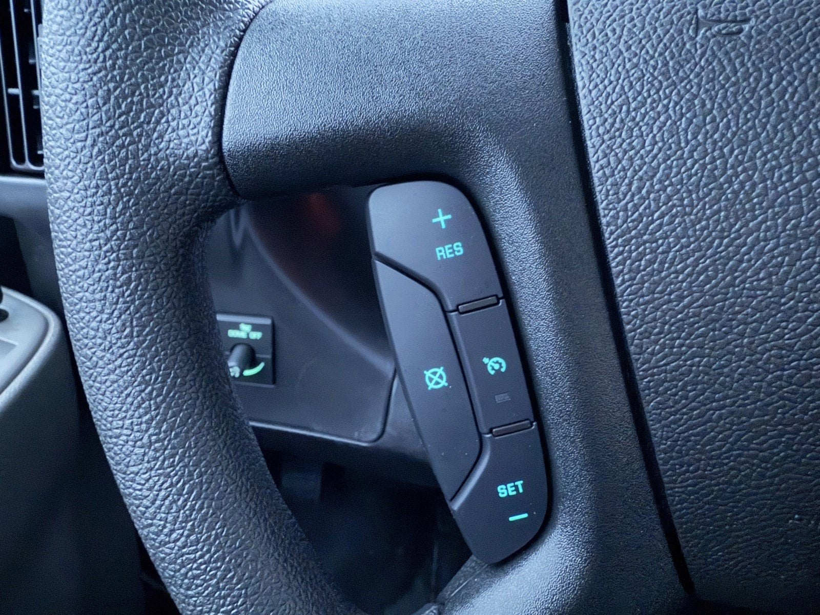 2025 Chevrolet Express Cargo 3500 WT