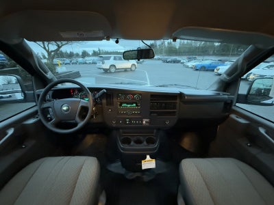 2025 Chevrolet Express Cargo 3500 WT
