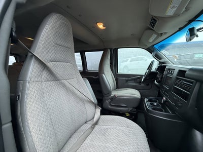 2018 GMC Savana Passenger 3500 LT