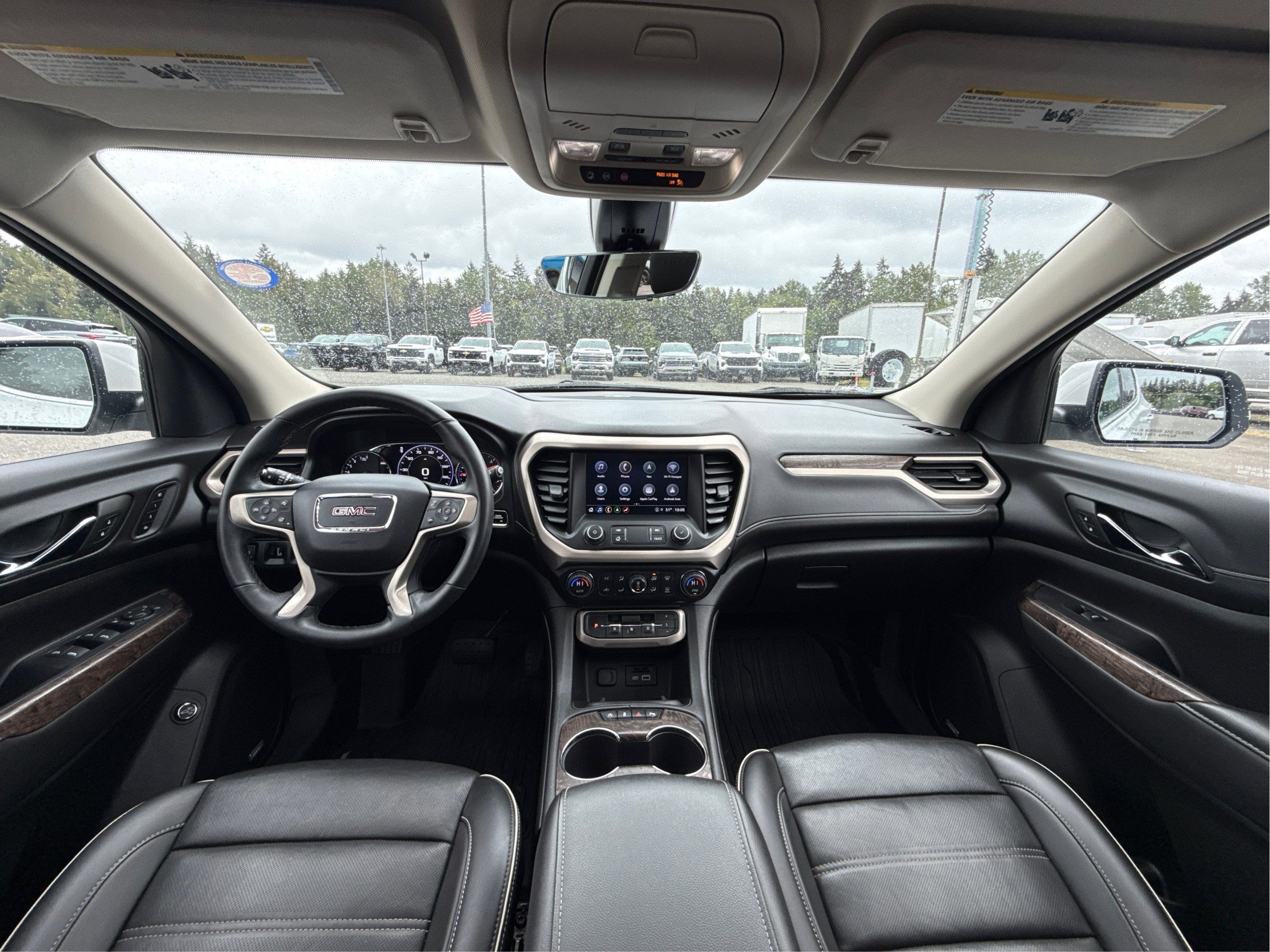 2023 GMC Acadia Denali