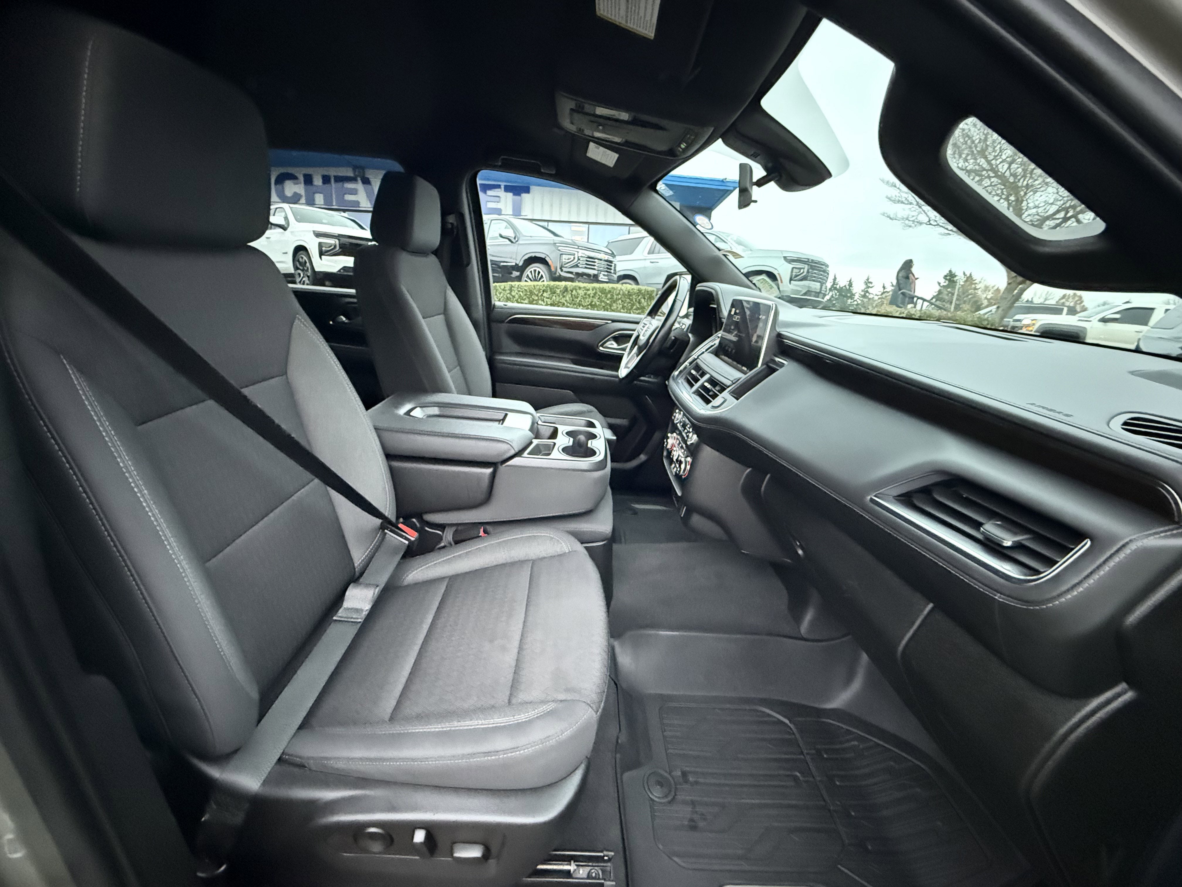 2022 GMC Yukon XL SLE