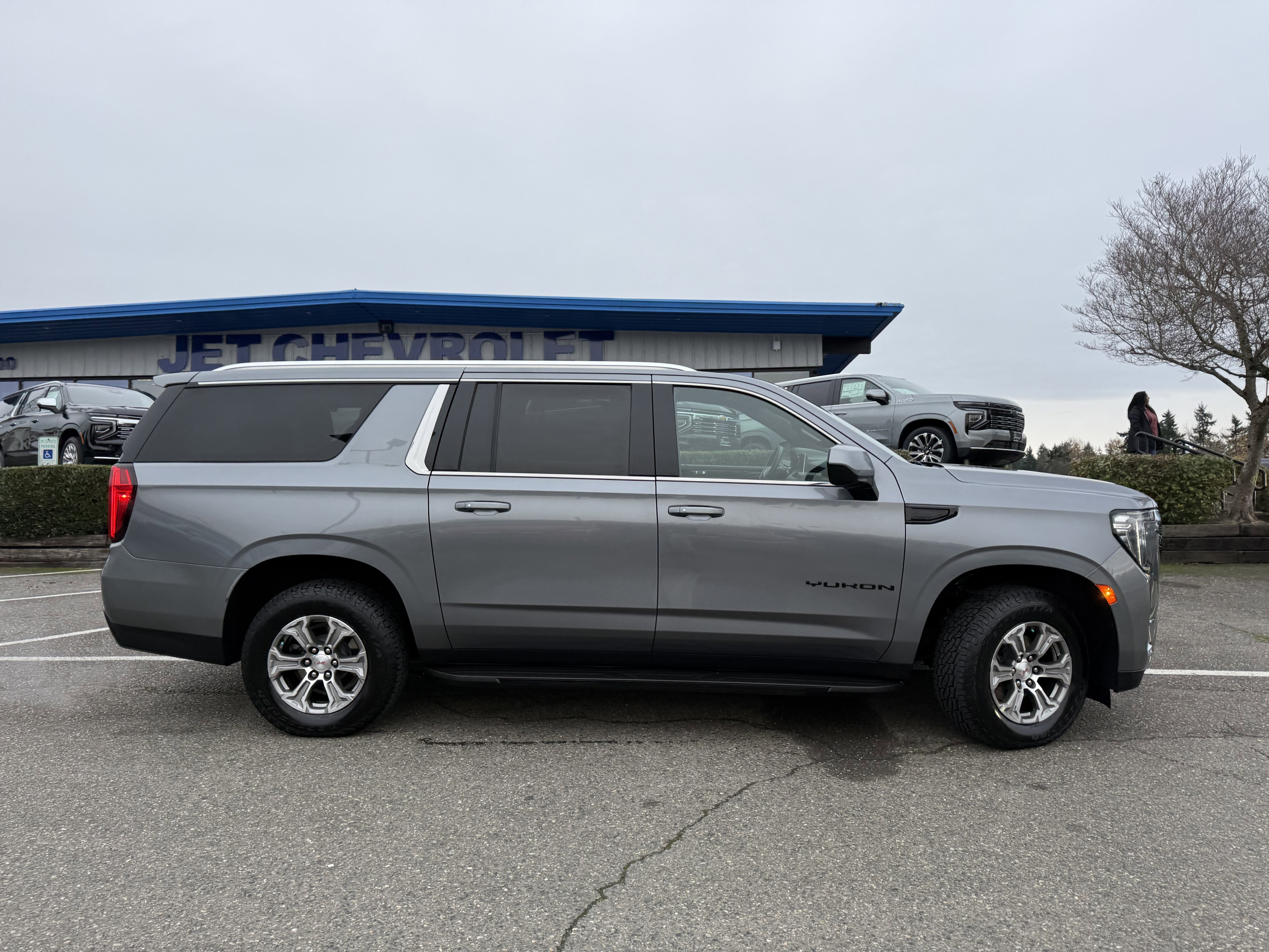 2022 GMC Yukon XL SLE