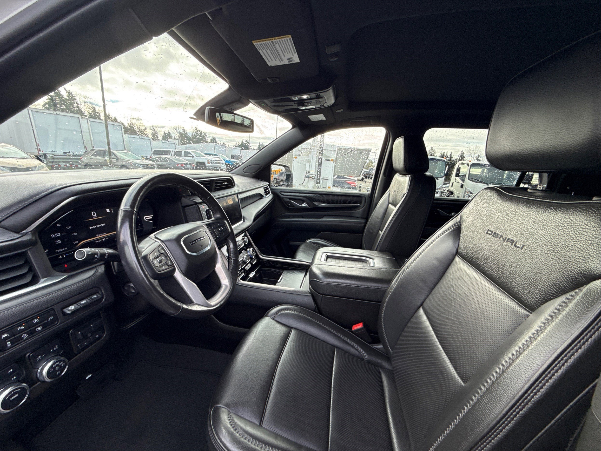 2022 GMC Yukon XL Denali