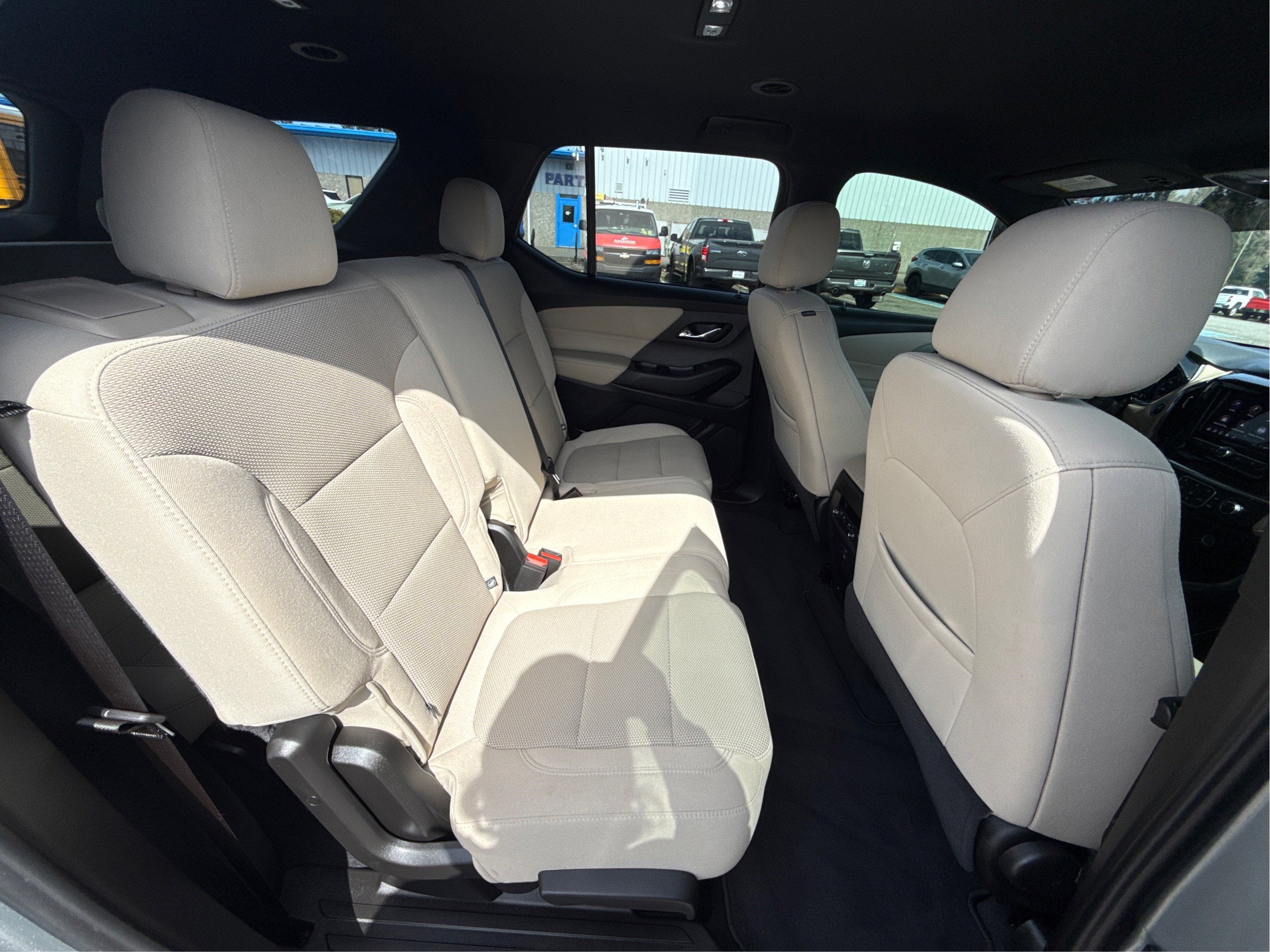 2023 Chevrolet Traverse LS