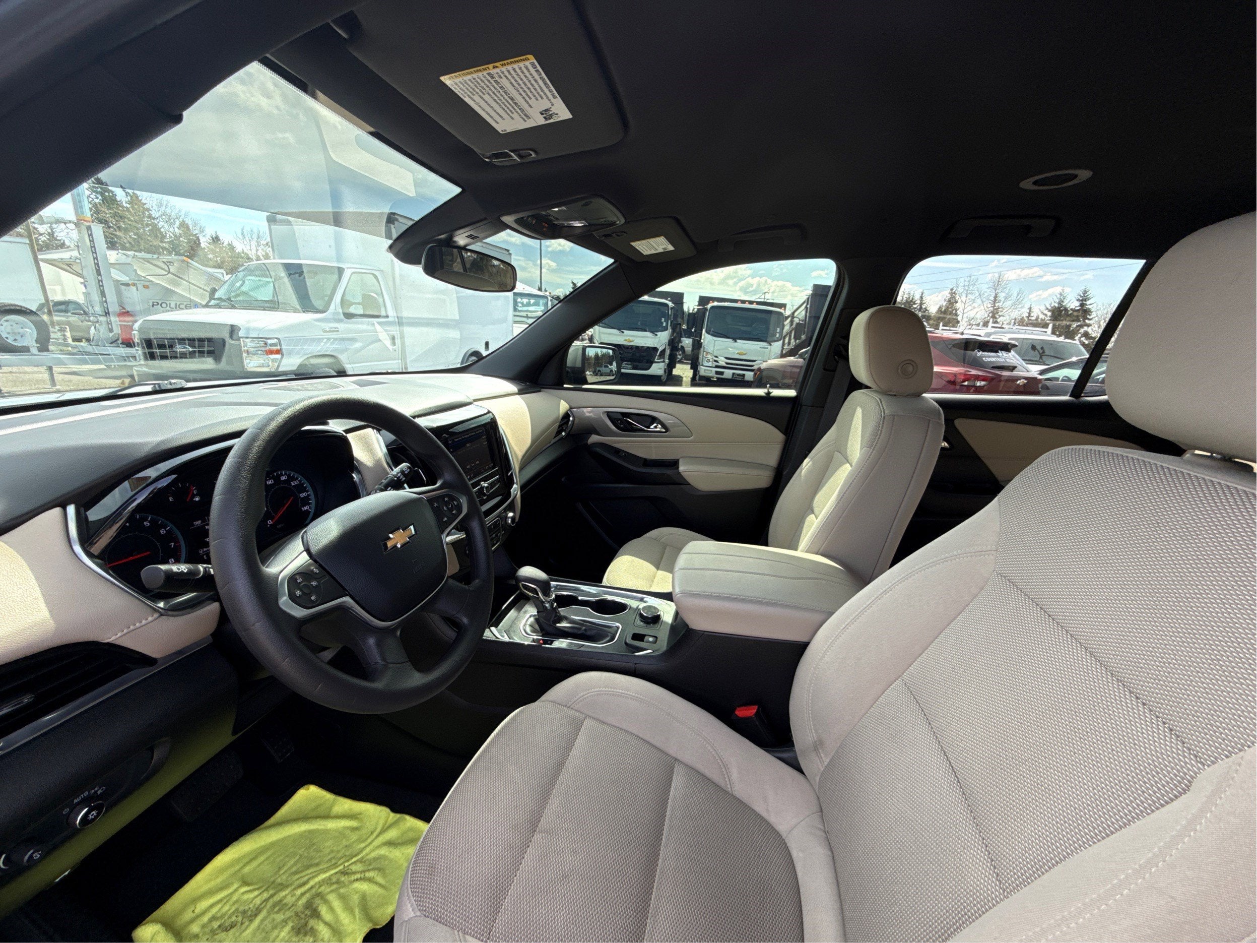 2023 Chevrolet Traverse LS
