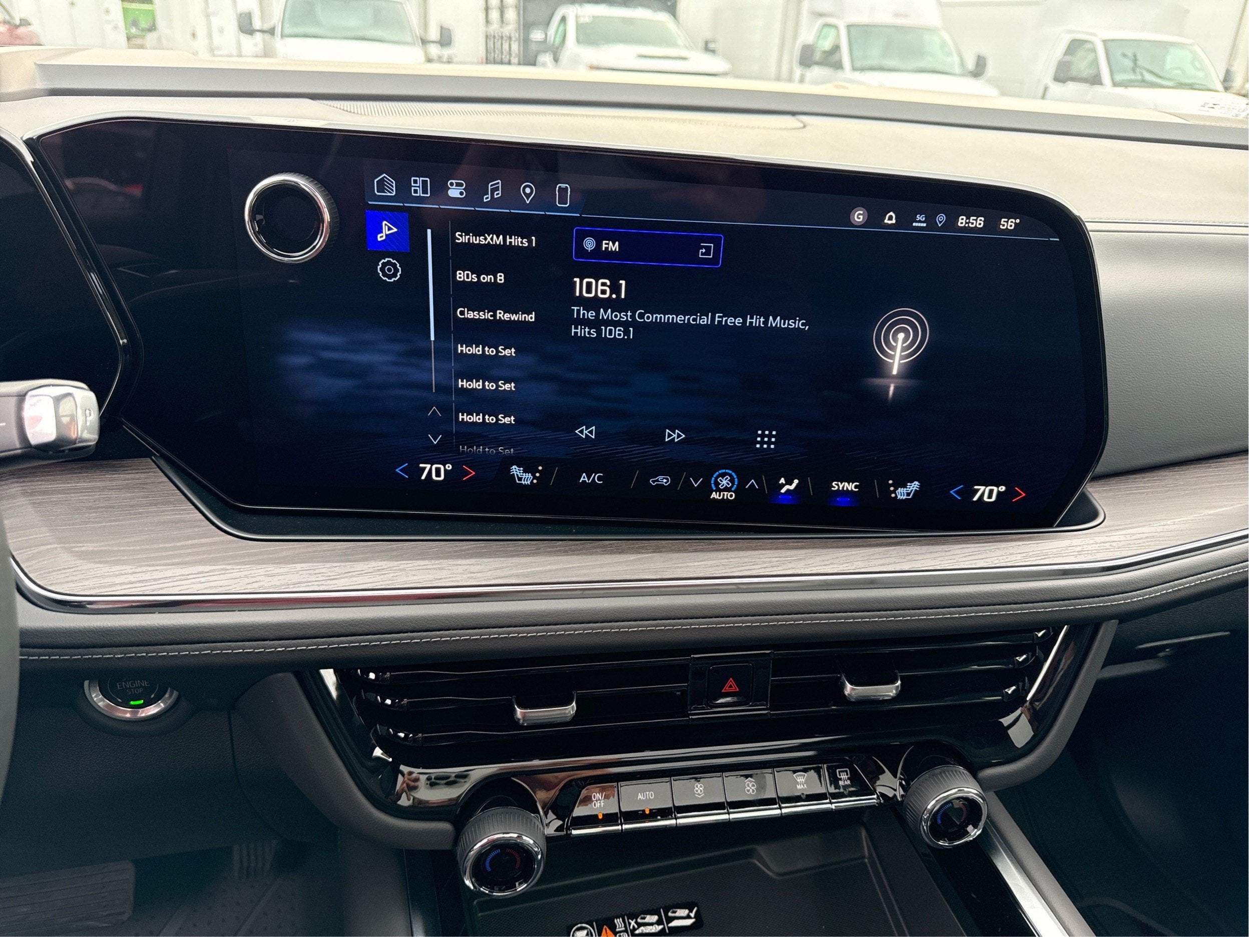 2026 Chevrolet Suburban Z71 - Photo 14