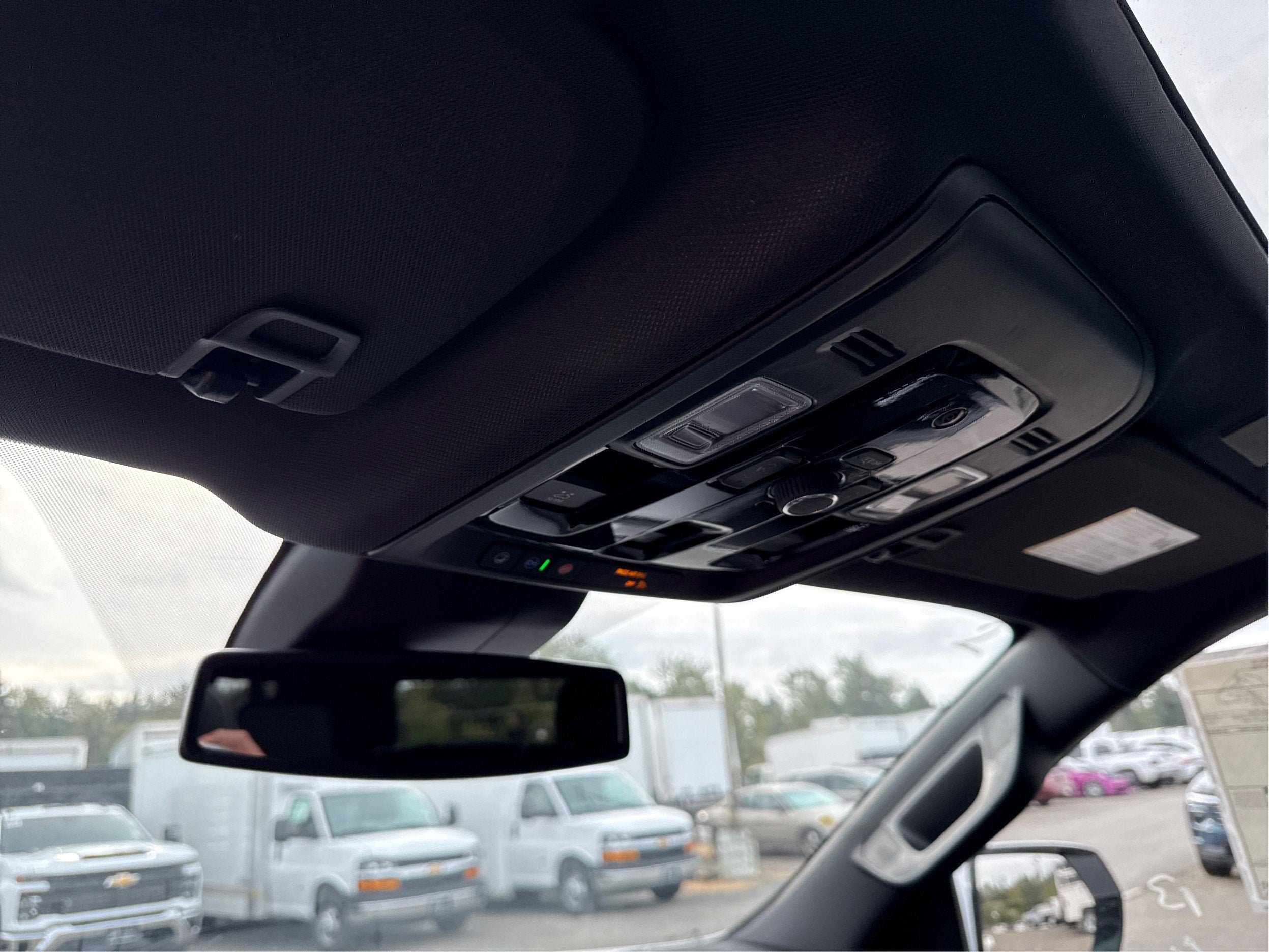 2026 Chevrolet Suburban Z71 - Photo 16