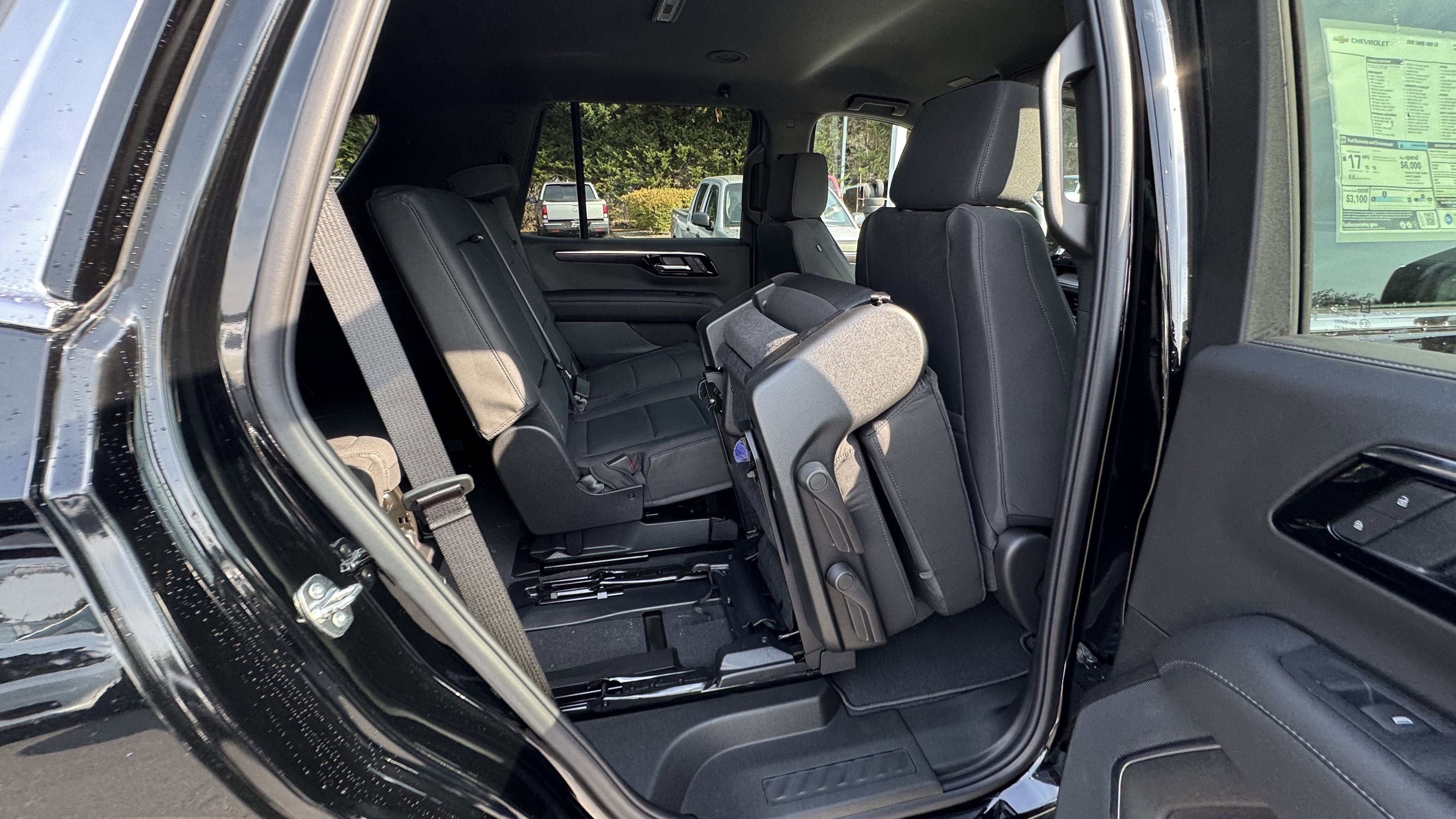 2025 Chevrolet Tahoe LS