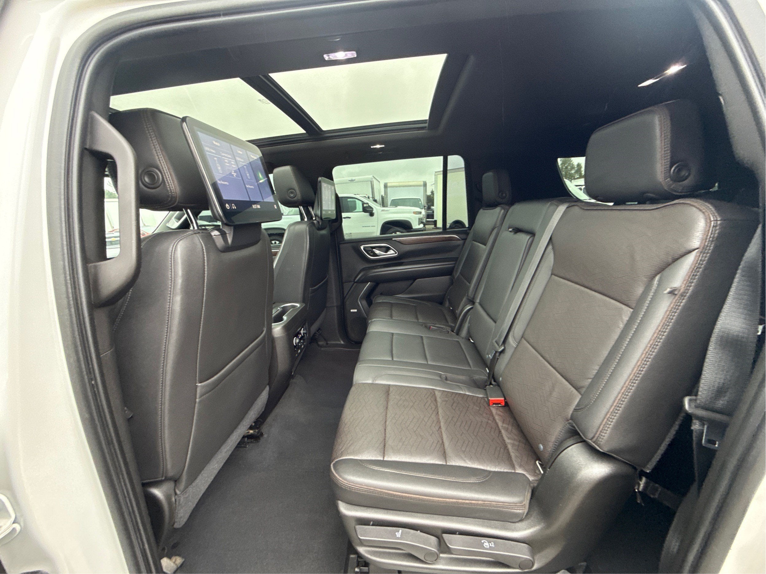 2021 Chevrolet Suburban High Country