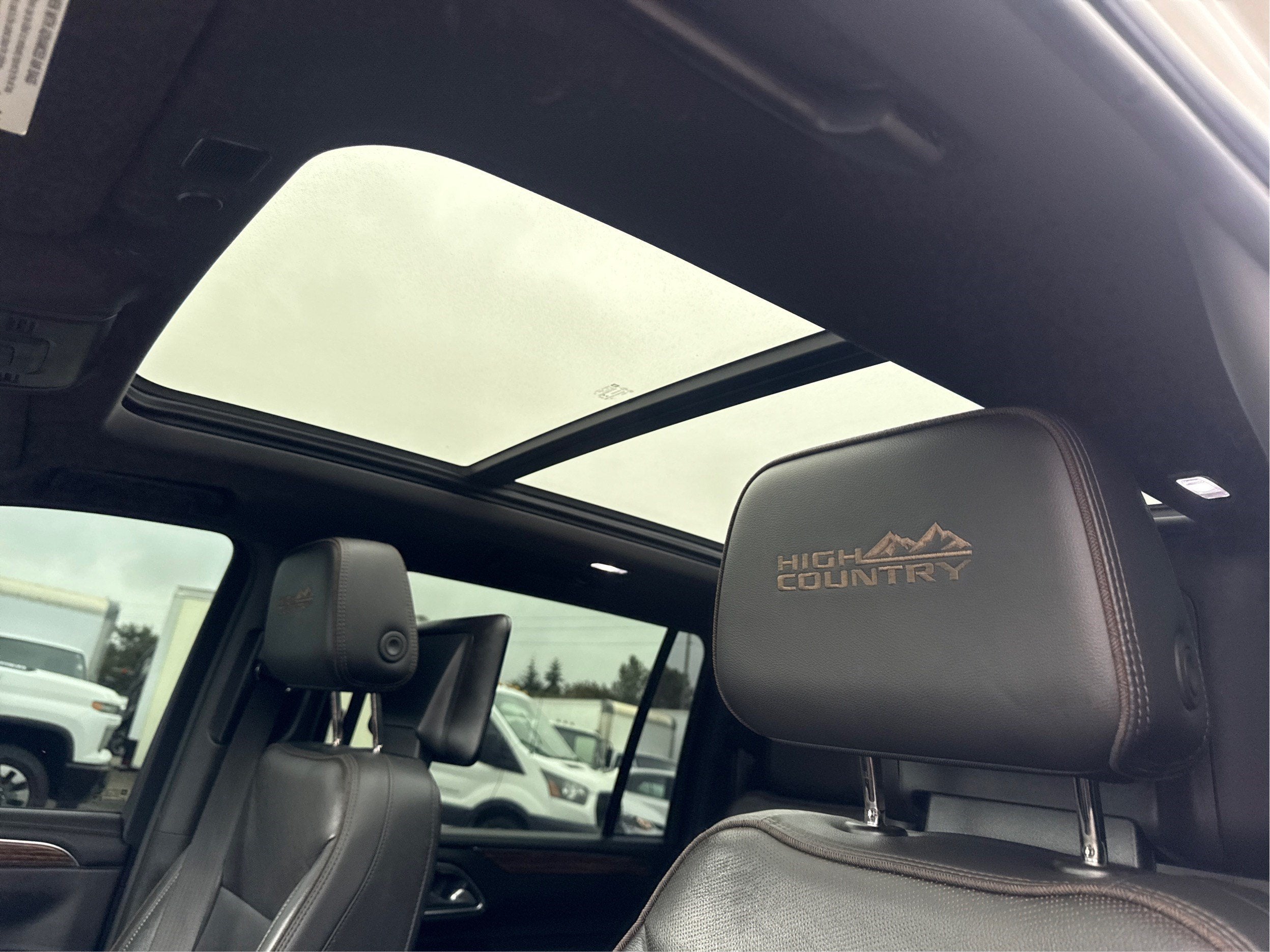 2021 Chevrolet Suburban High Country