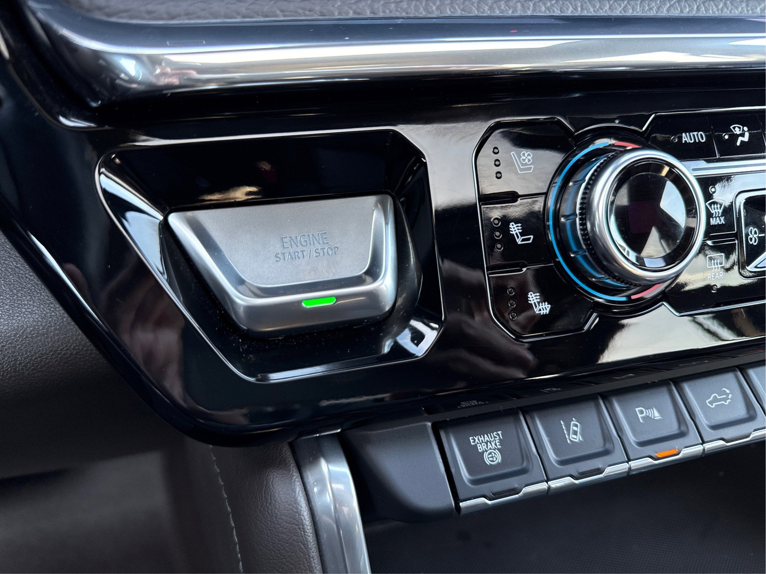 2024 GMC Sierra 3500 HD Denali