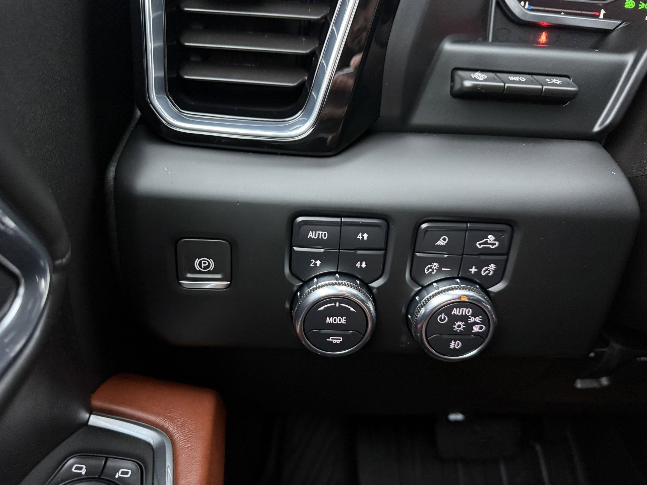 2024 GMC Sierra 3500 HD Denali Ultimate