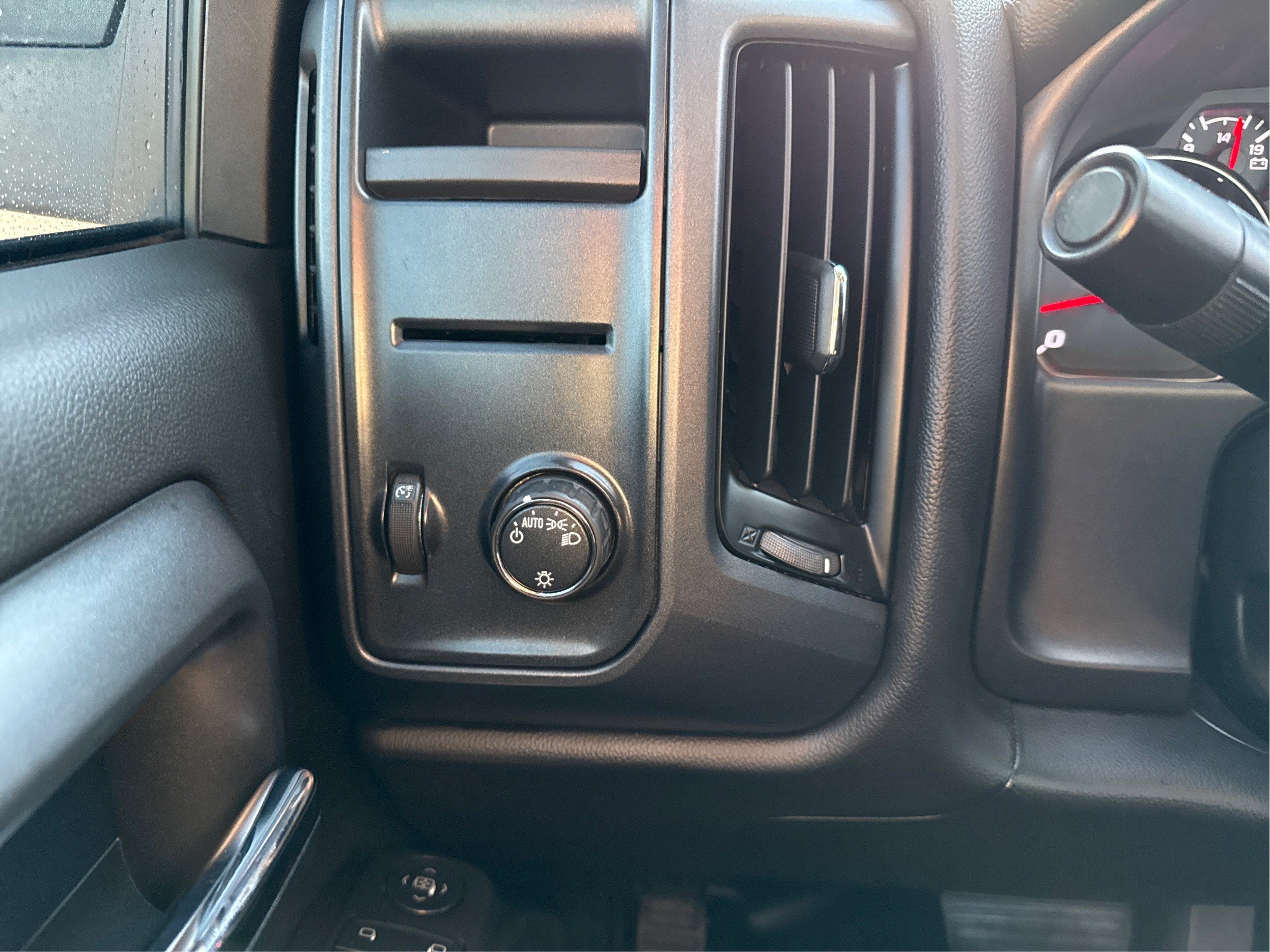 2015 GMC Sierra 1500 REG CAB 2WD 133
