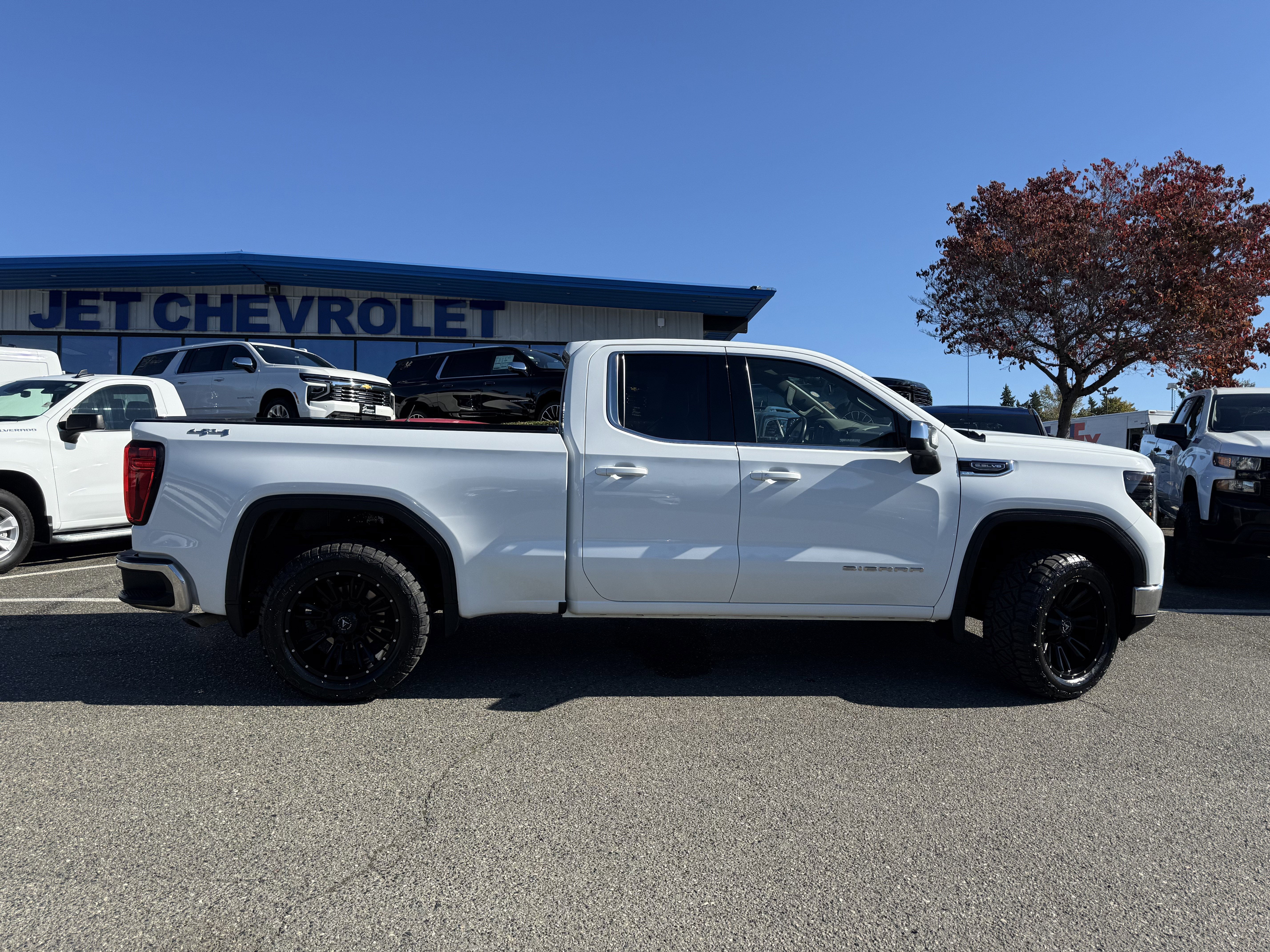 2023 GMC Sierra 1500 SLE