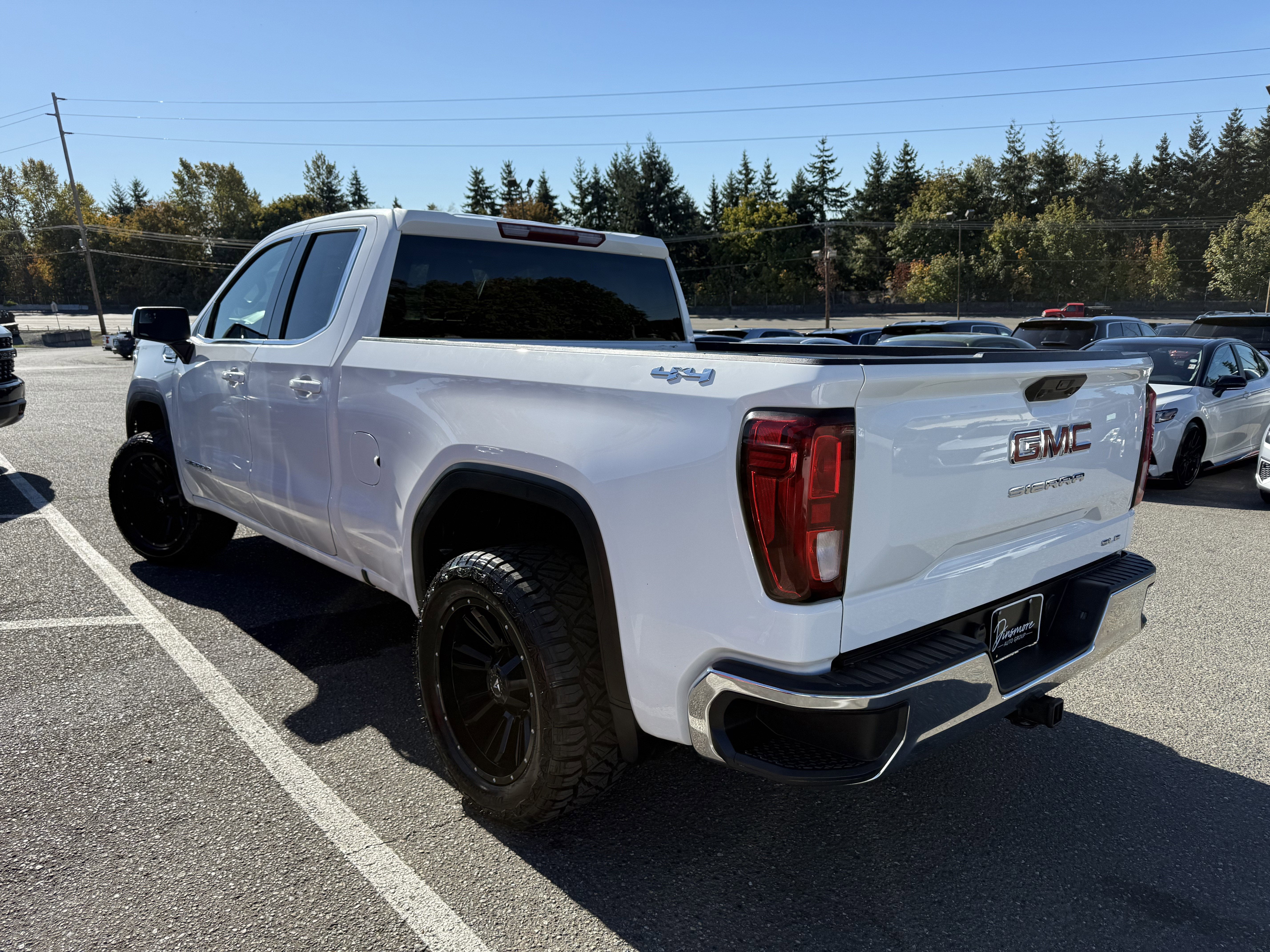 2023 GMC Sierra 1500 SLE