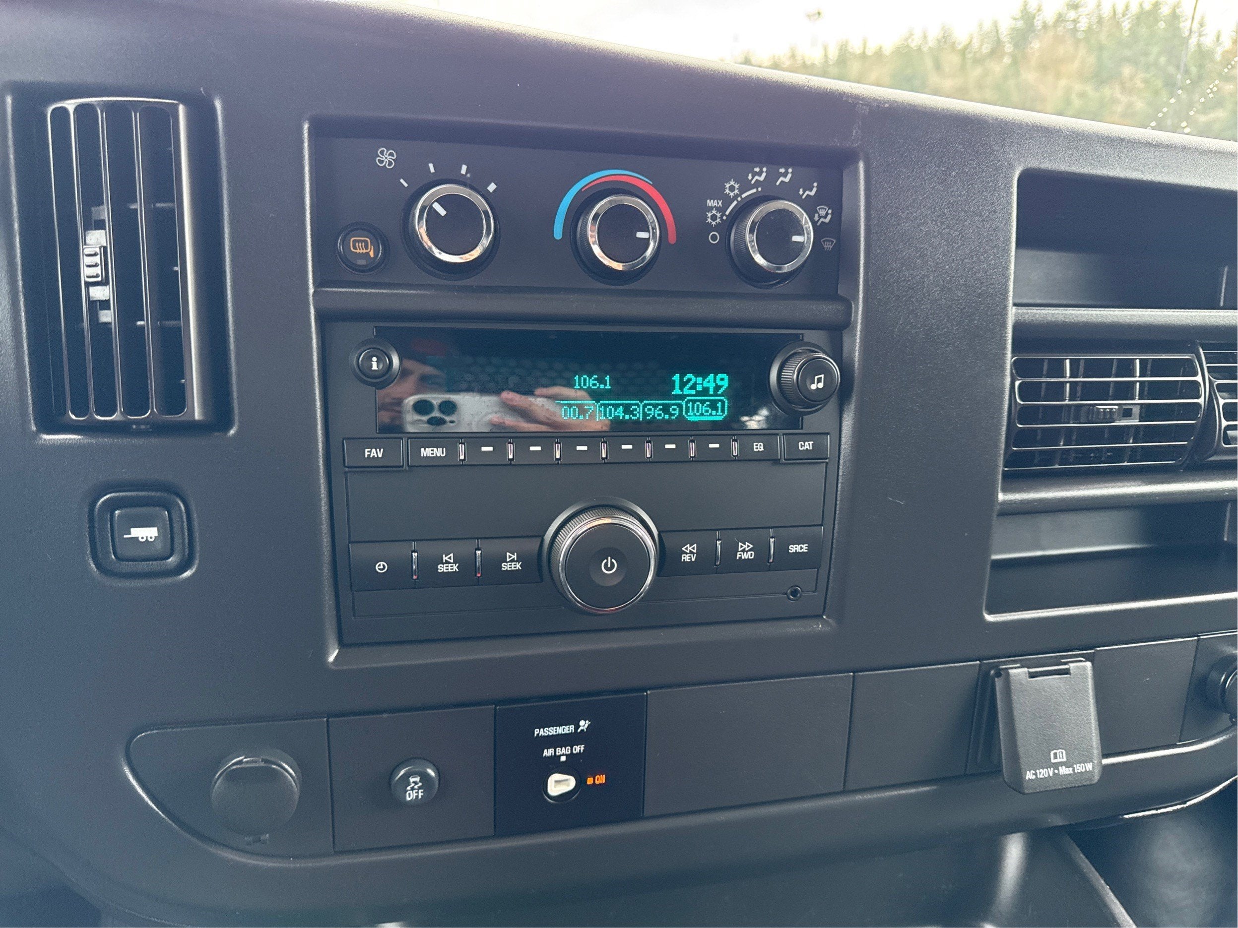 2024 GMC Savana Cargo 2500 Work Van