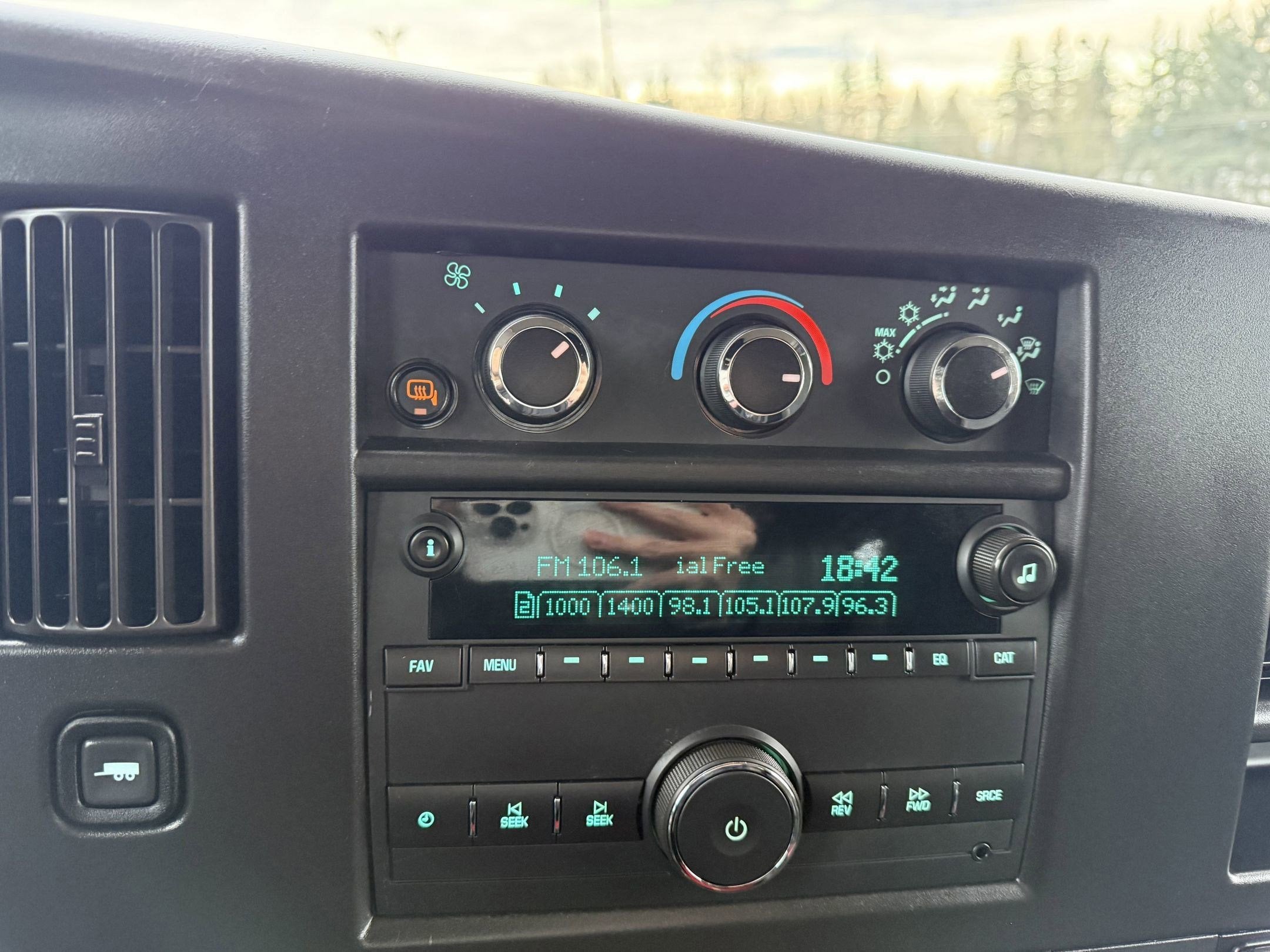 2024 GMC Savana Cargo 2500 Work Van