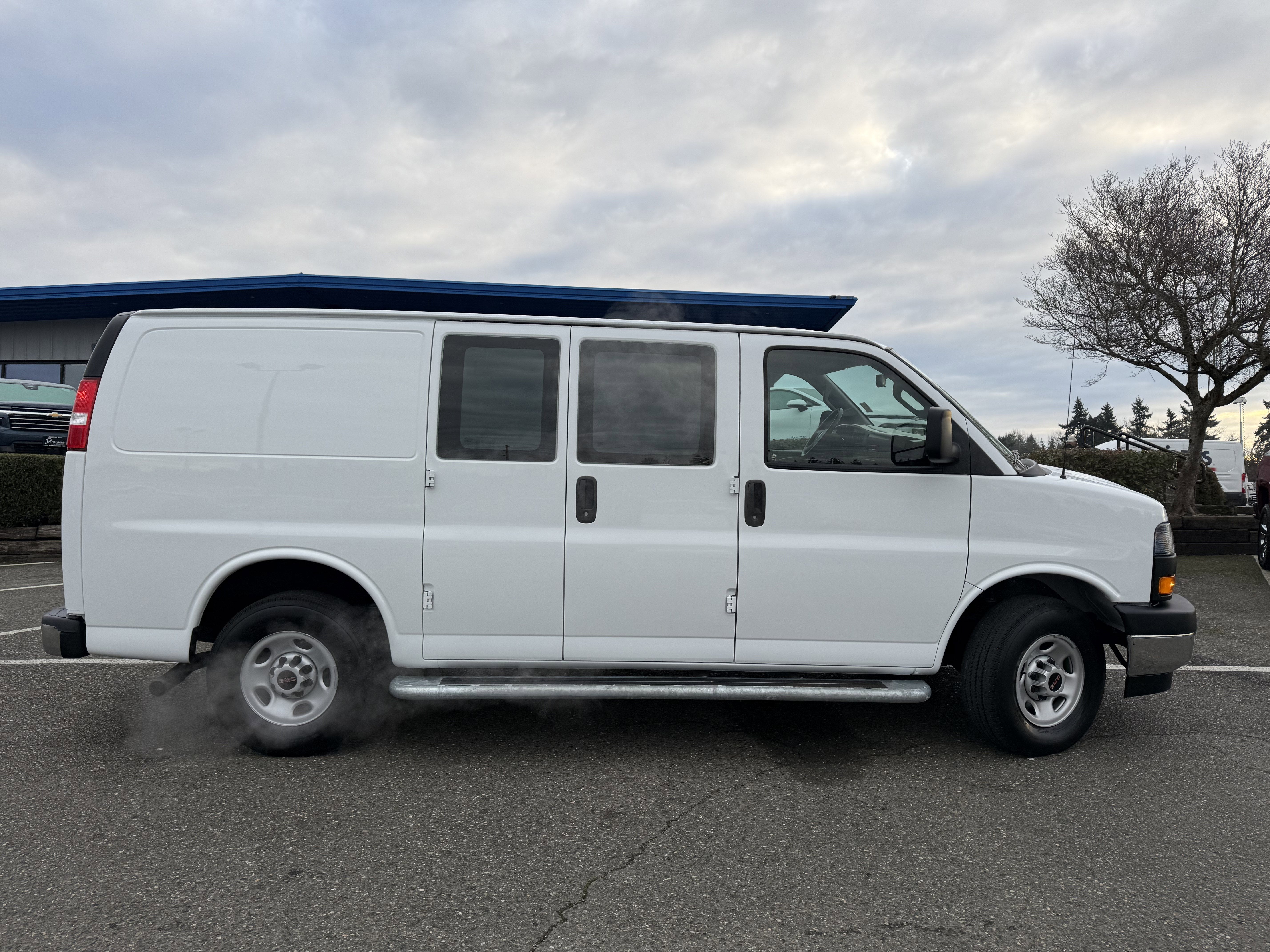 2024 GMC Savana Cargo 2500 Work Van