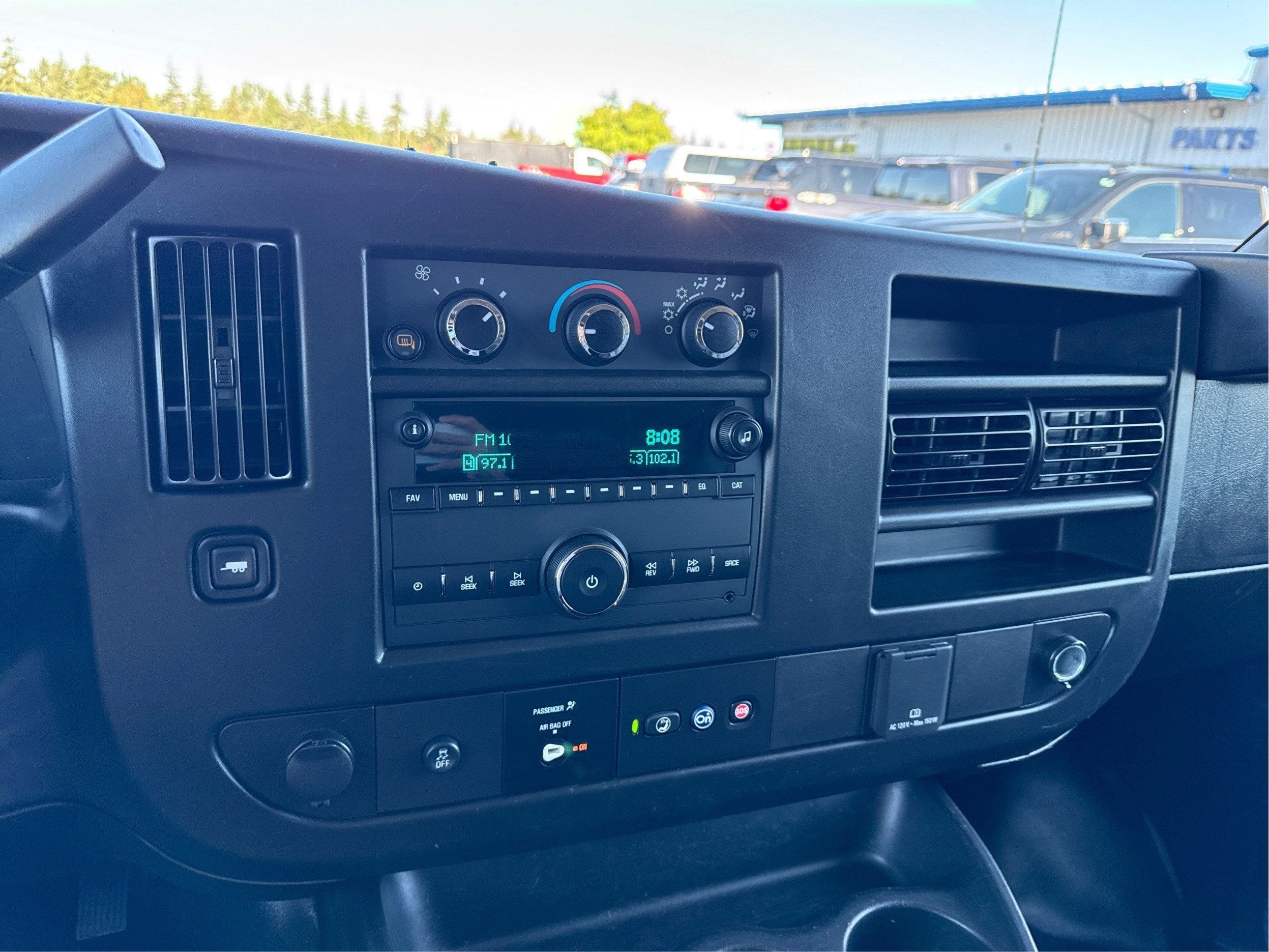 2023 GMC Savana Cargo 2500 Work Van