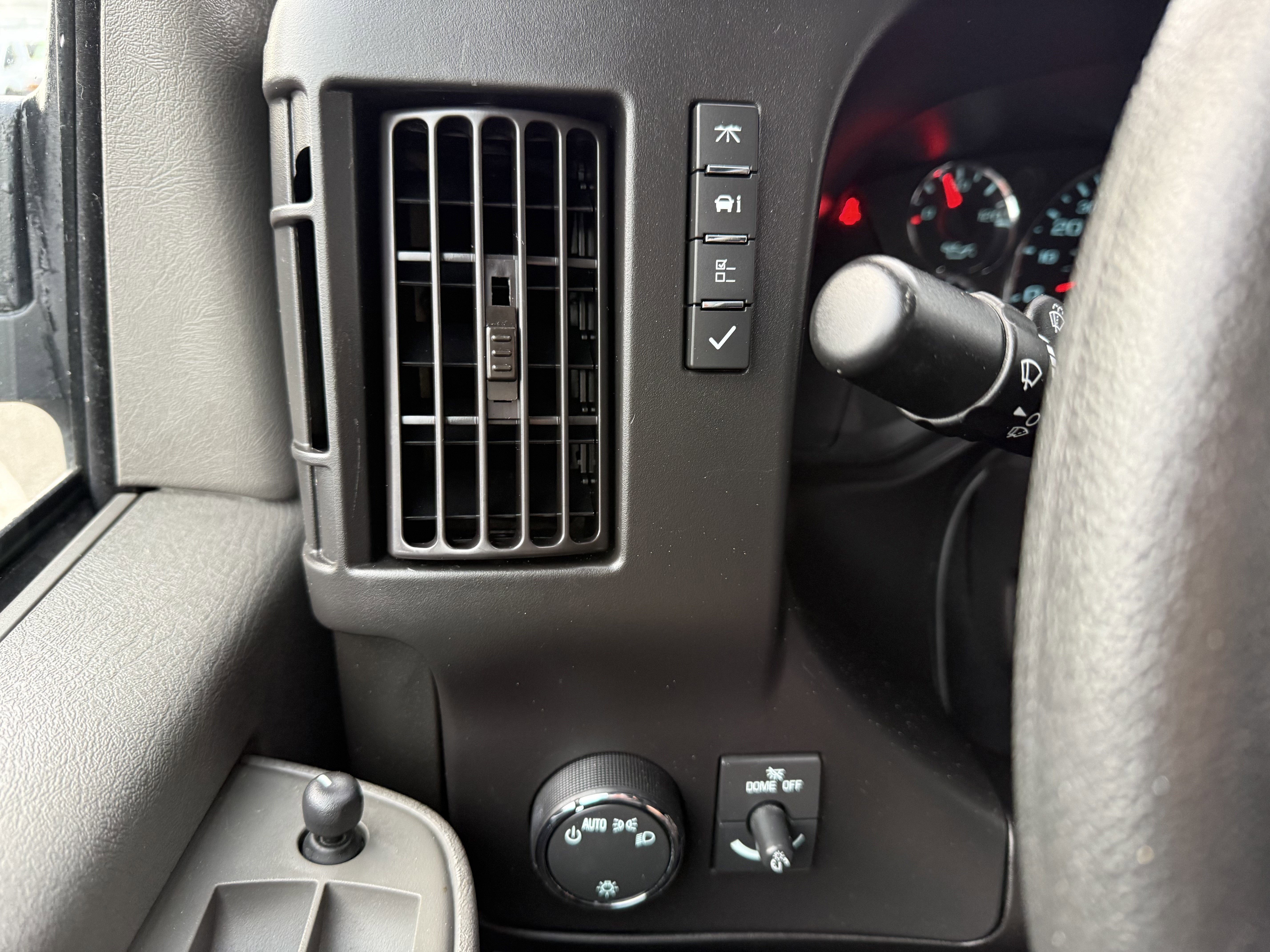 2024 GMC Savana Cargo 2500 Work Van