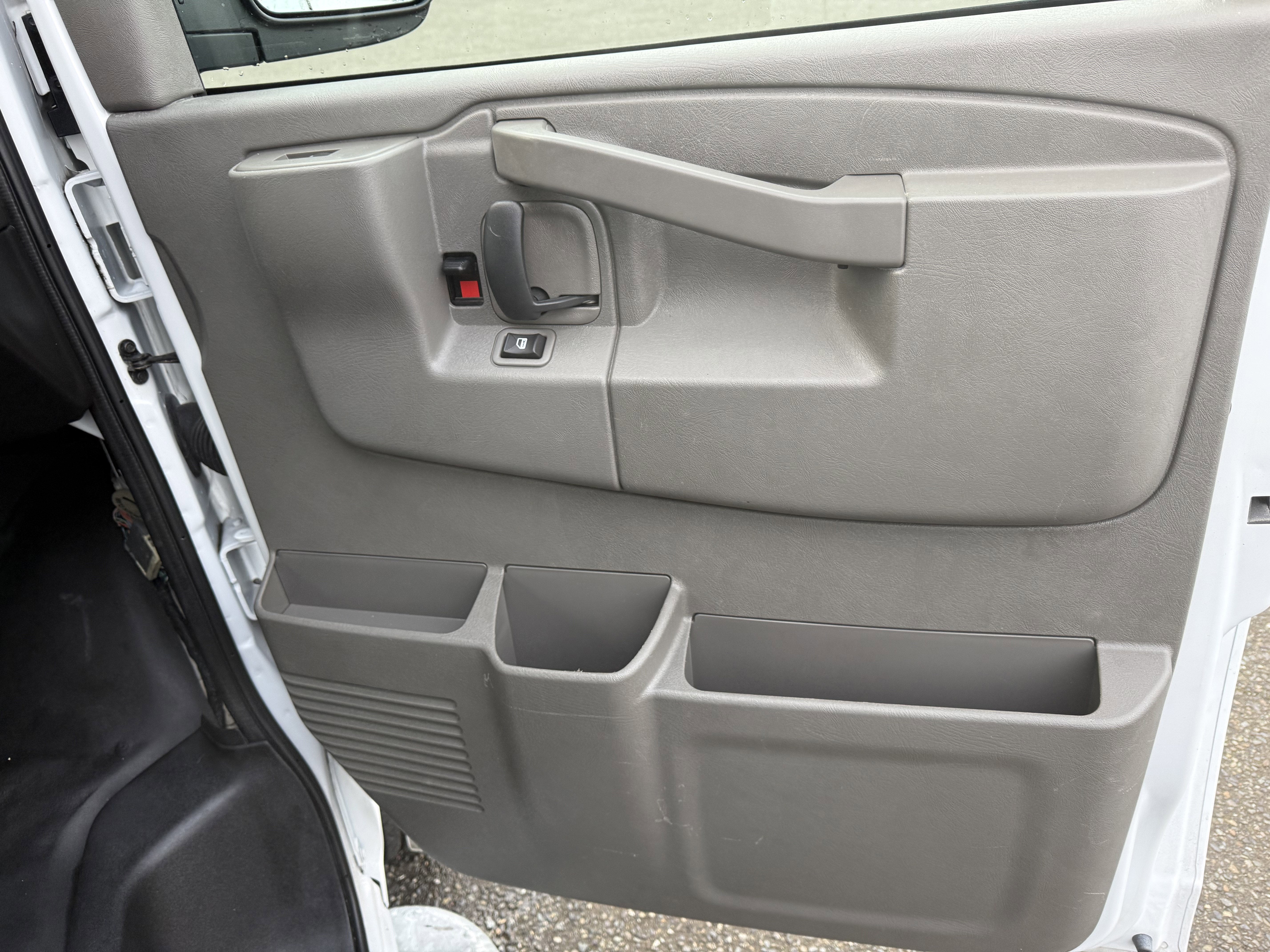 2024 GMC Savana Cargo 2500 Work Van