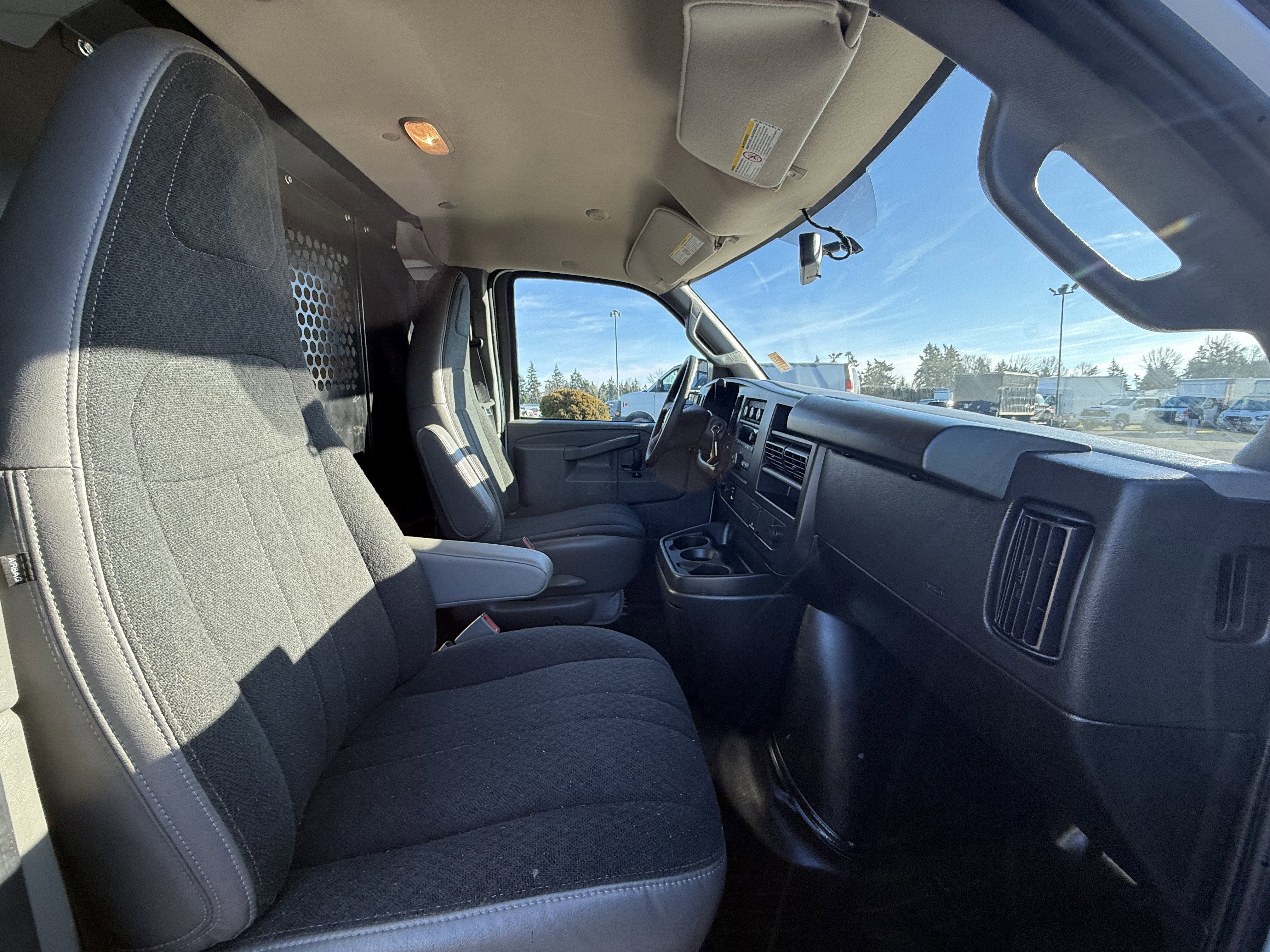 2024 GMC Savana Cargo 2500 Work Van