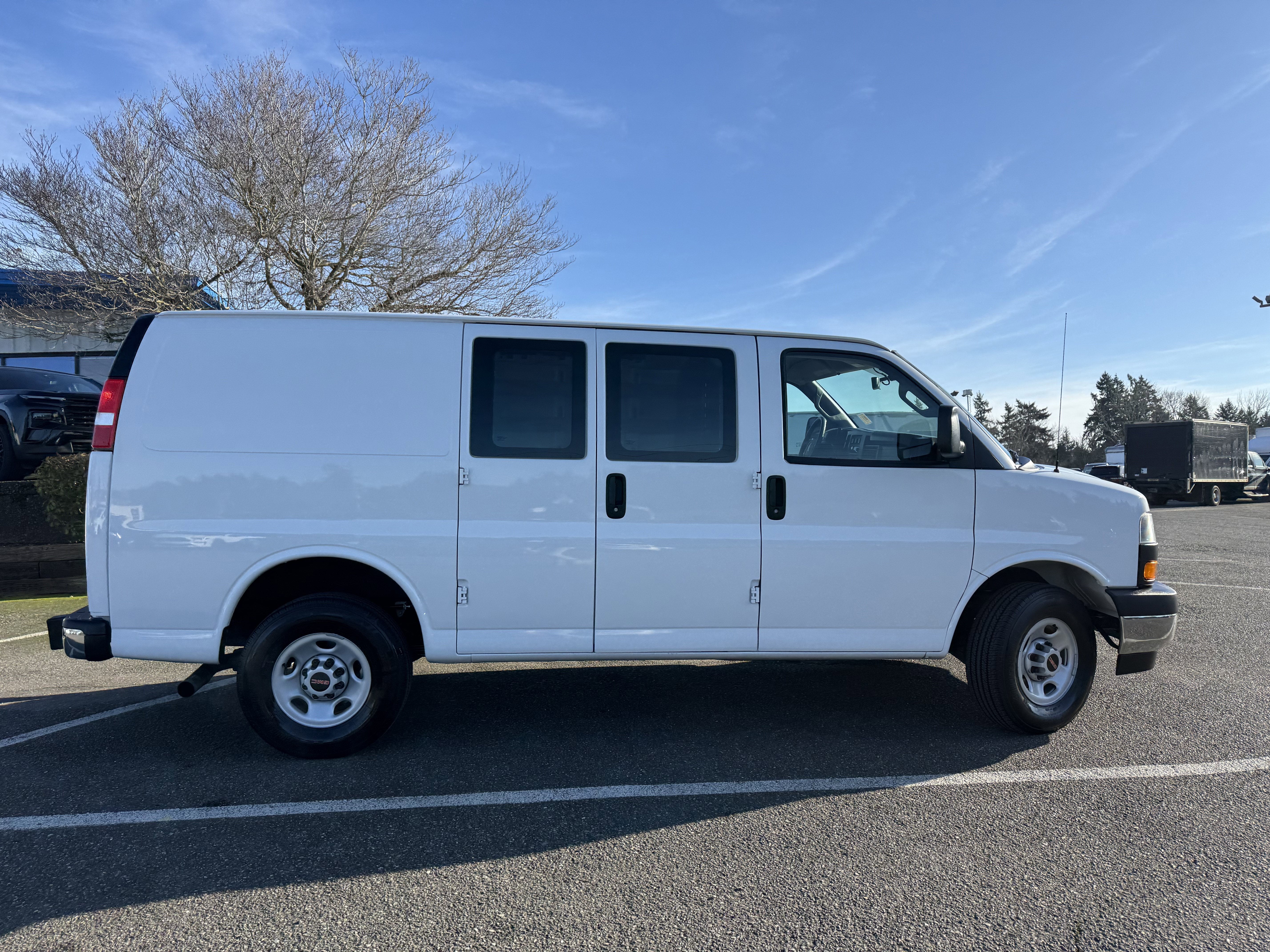 2024 GMC Savana Cargo 2500 Work Van