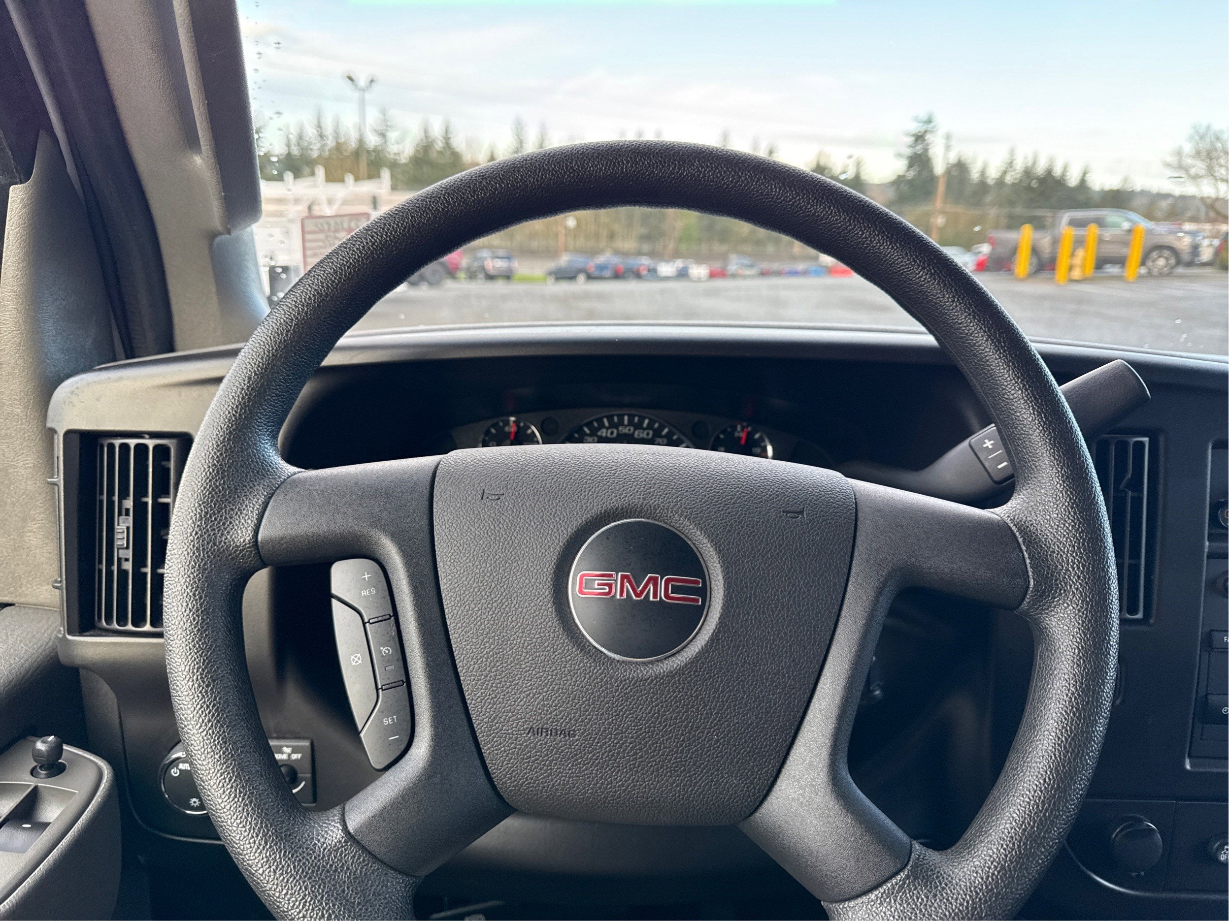 2024 GMC Savana Cargo 2500 Work Van