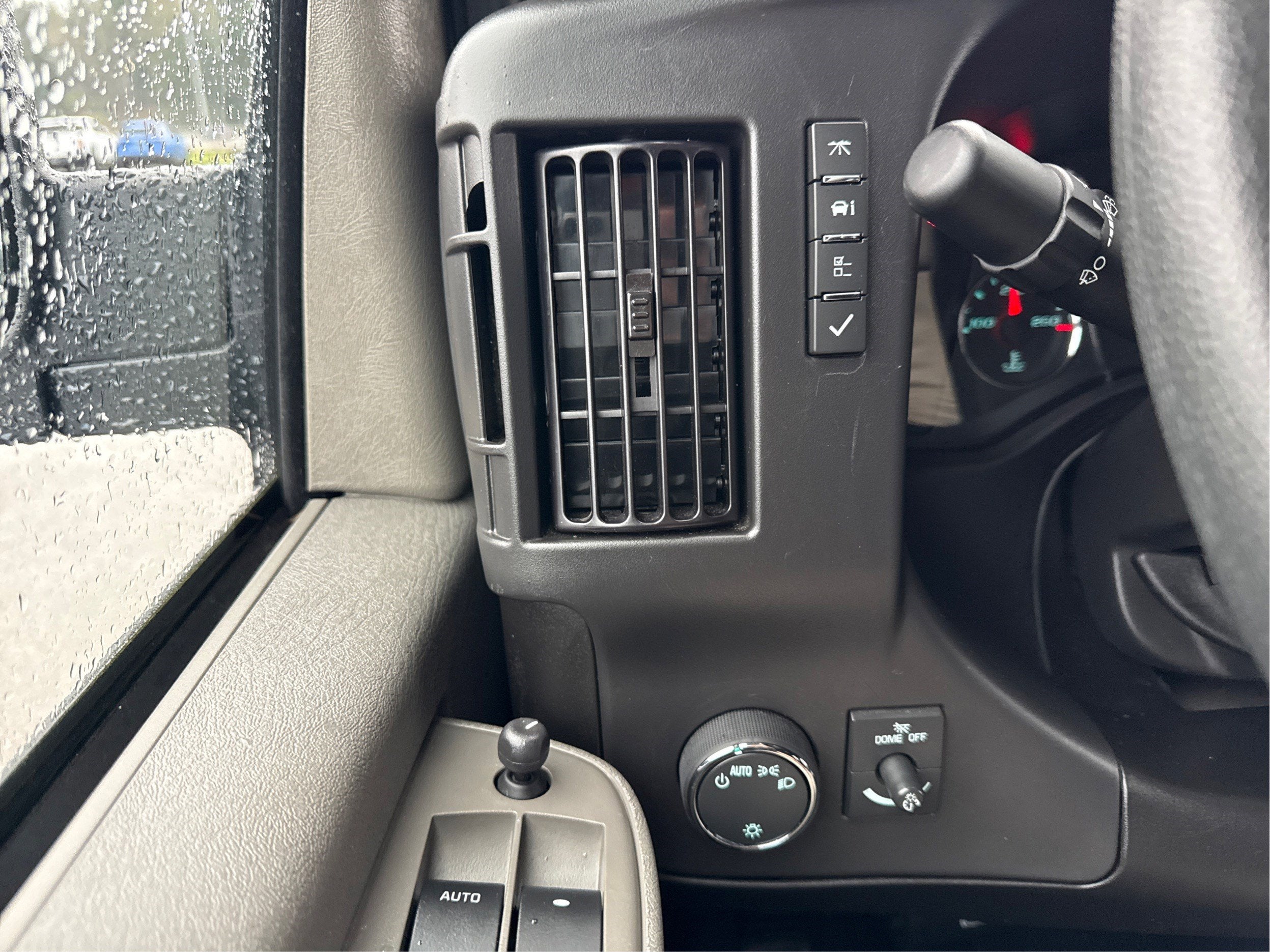 2024 GMC Savana Cargo 2500 Work Van