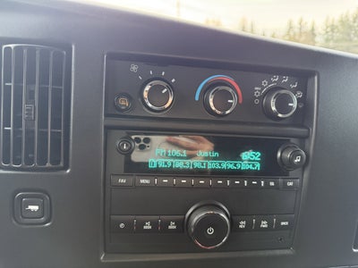 2023 GMC Savana Cargo 2500 Work Van