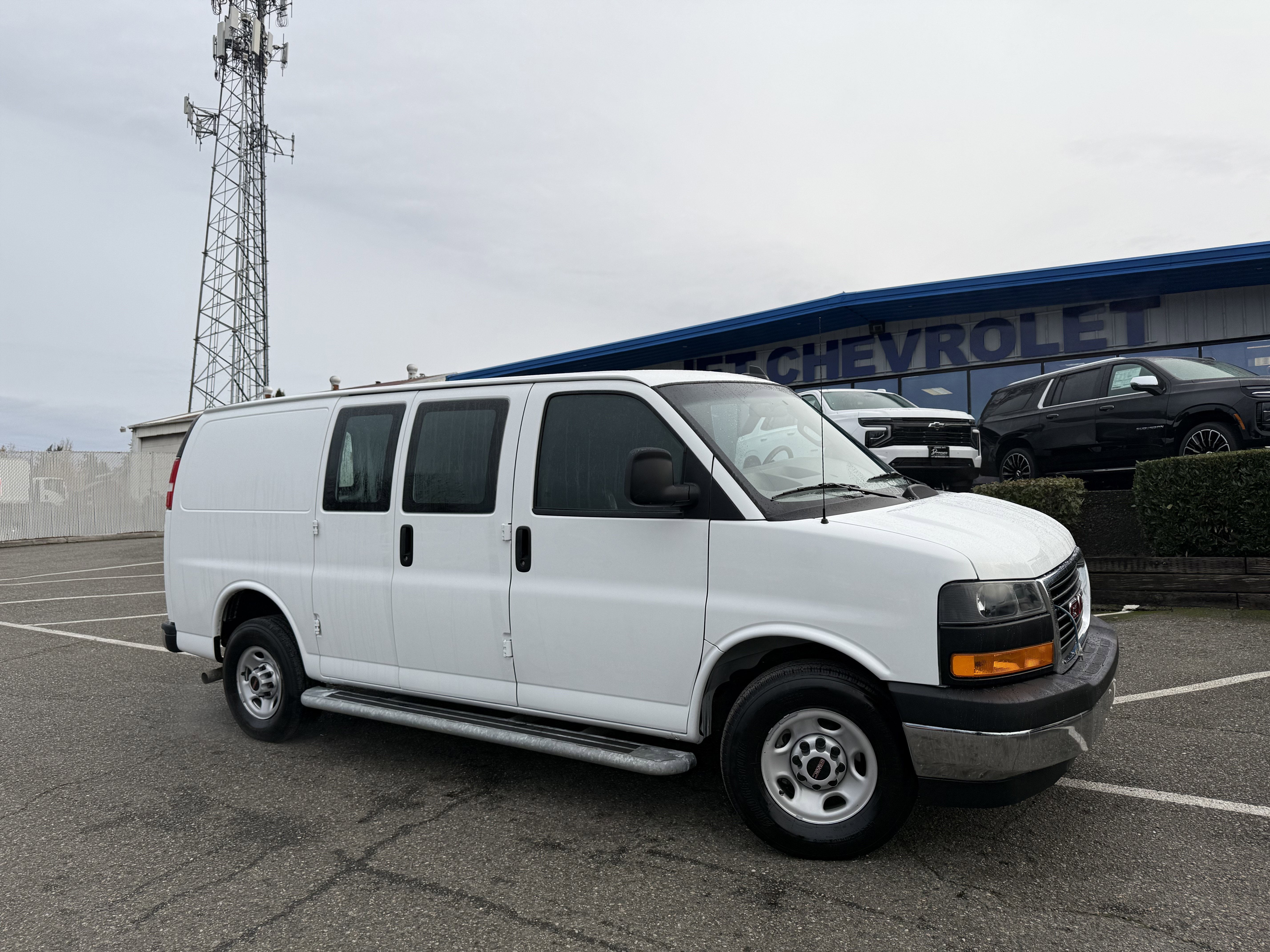 2023 GMC Savana Cargo 2500 Work Van