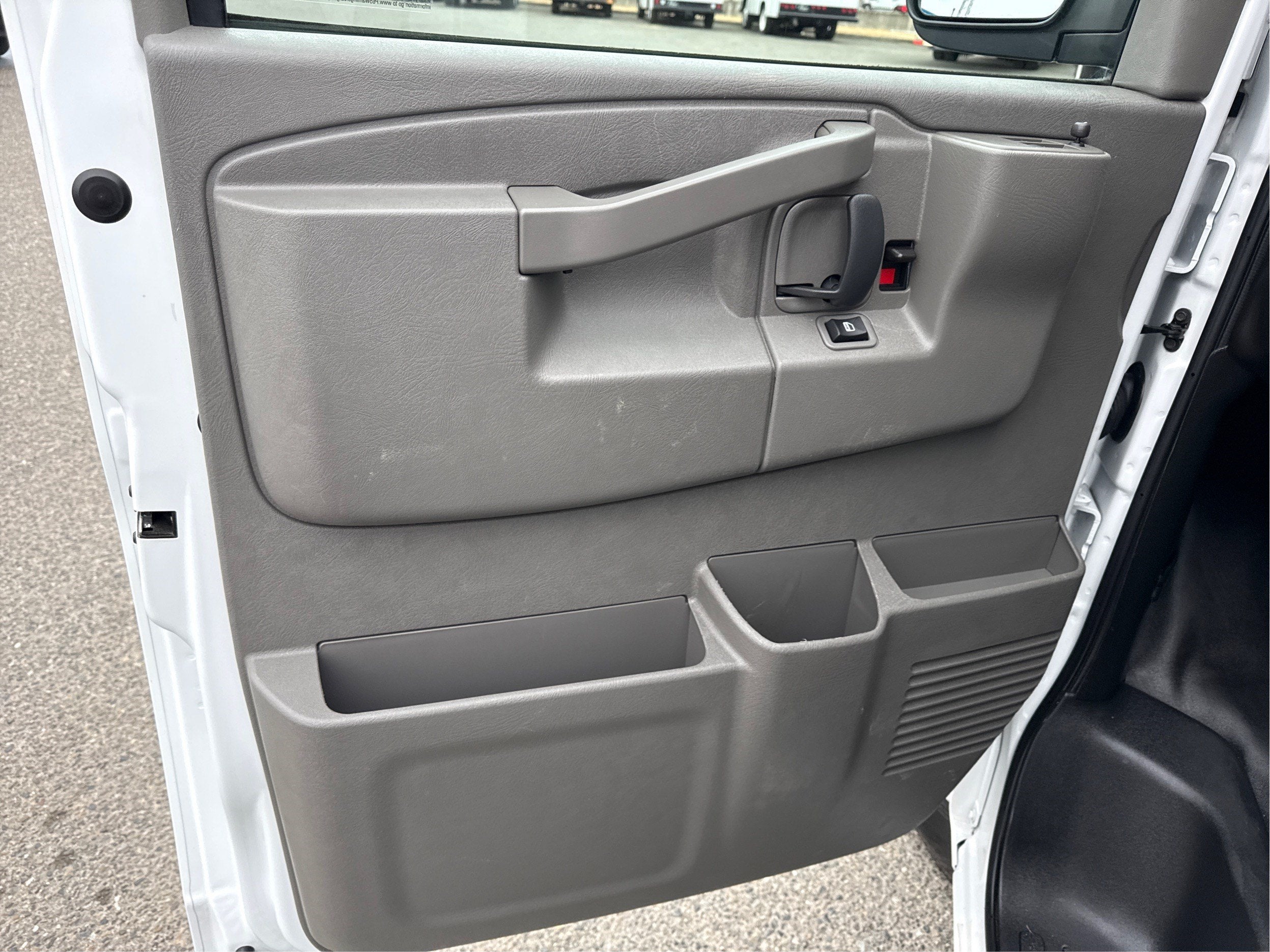 2024 GMC Savana Cargo 3500 Work Van
