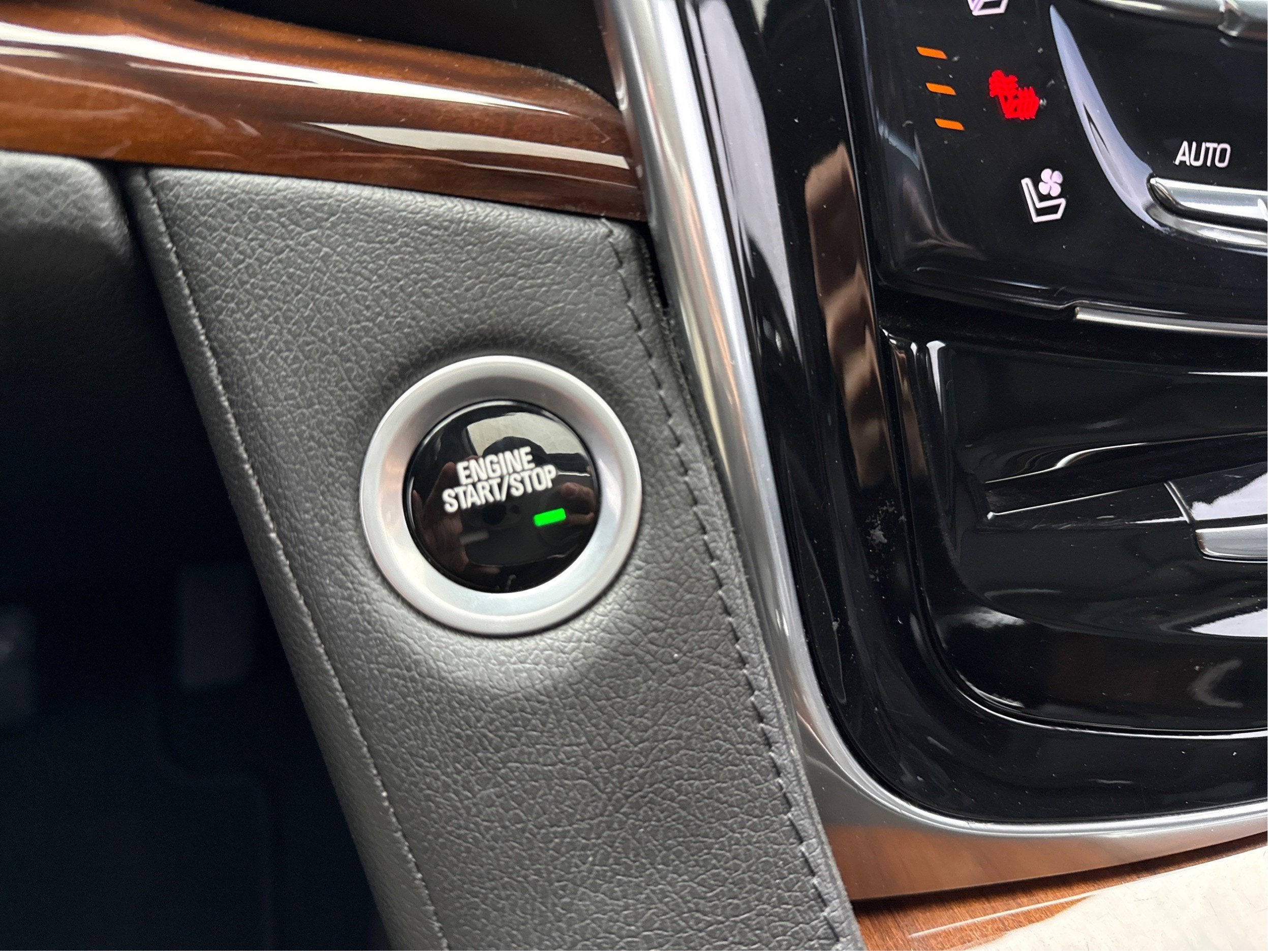 2020 Cadillac Escalade Premium Luxury