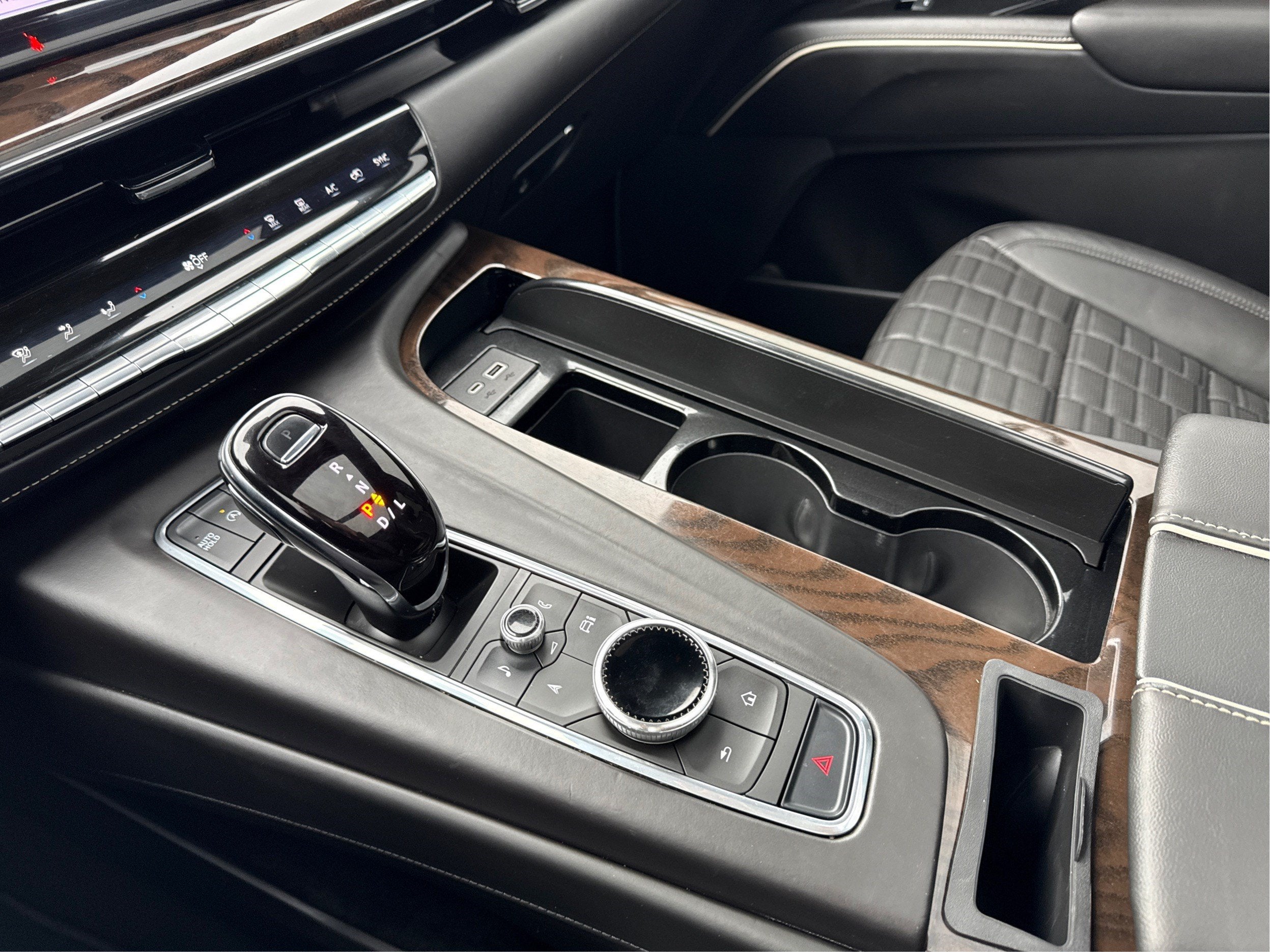 2023 Cadillac Escalade 4WD Sport Platinum
