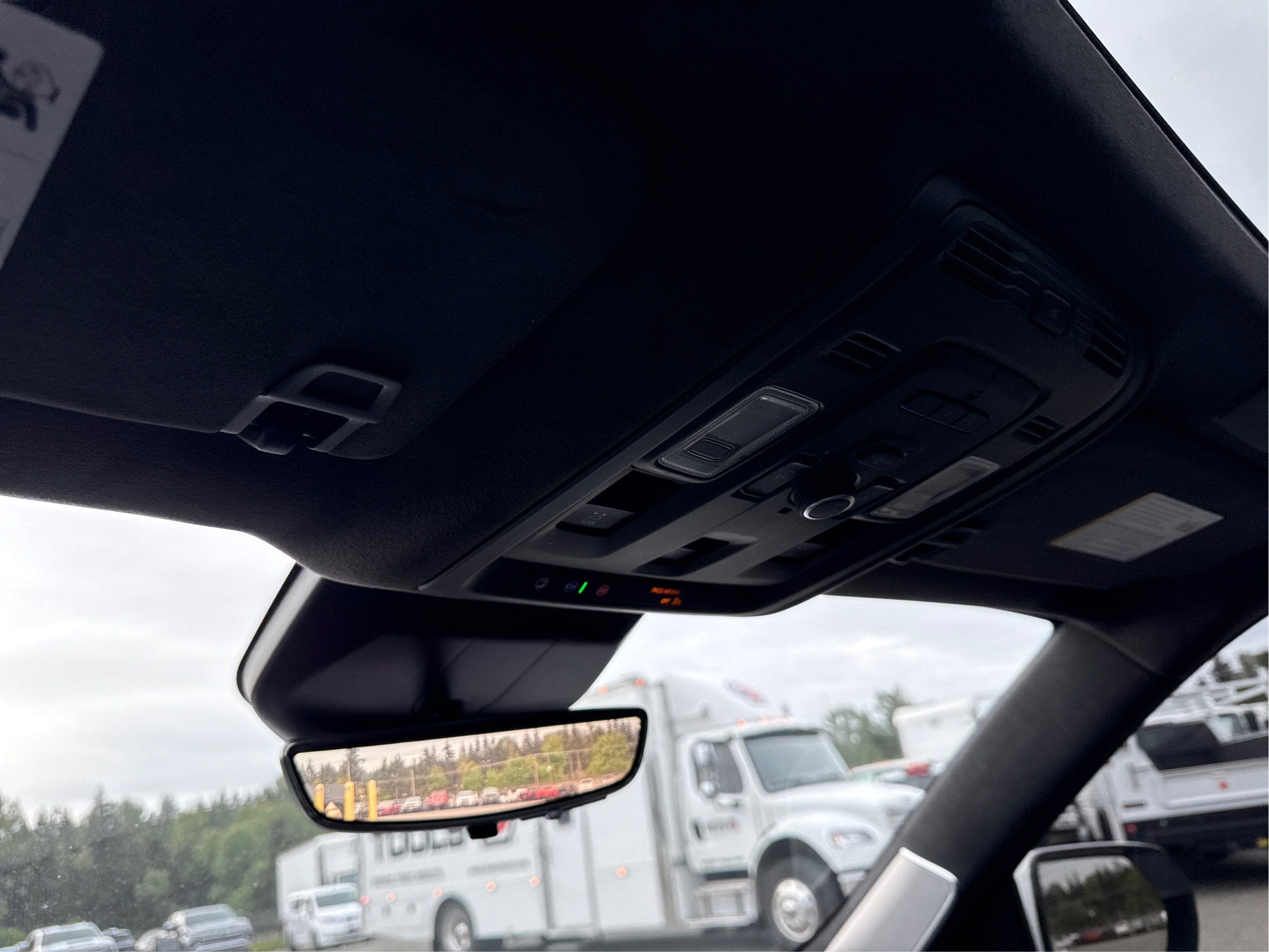 2023 Cadillac Escalade 4WD Sport Platinum