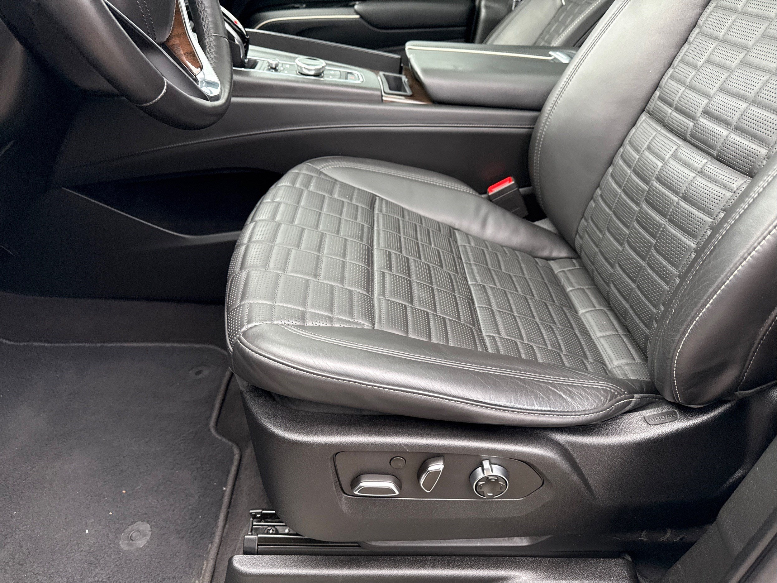 2023 Cadillac Escalade 4WD Sport Platinum