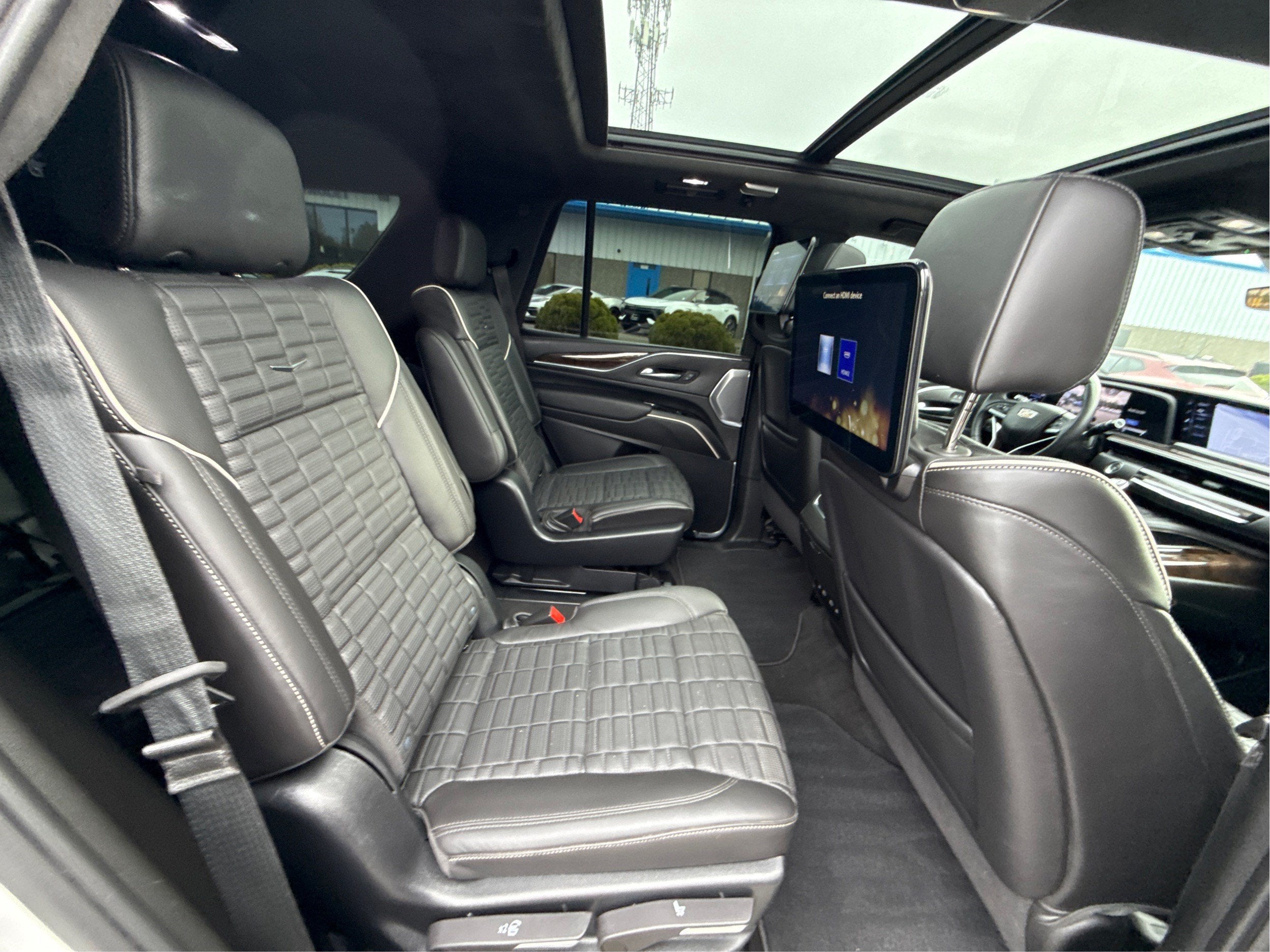 2023 Cadillac Escalade 4WD Sport Platinum