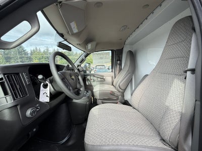 2025 Chevrolet Express Cutaway 3500 1WT