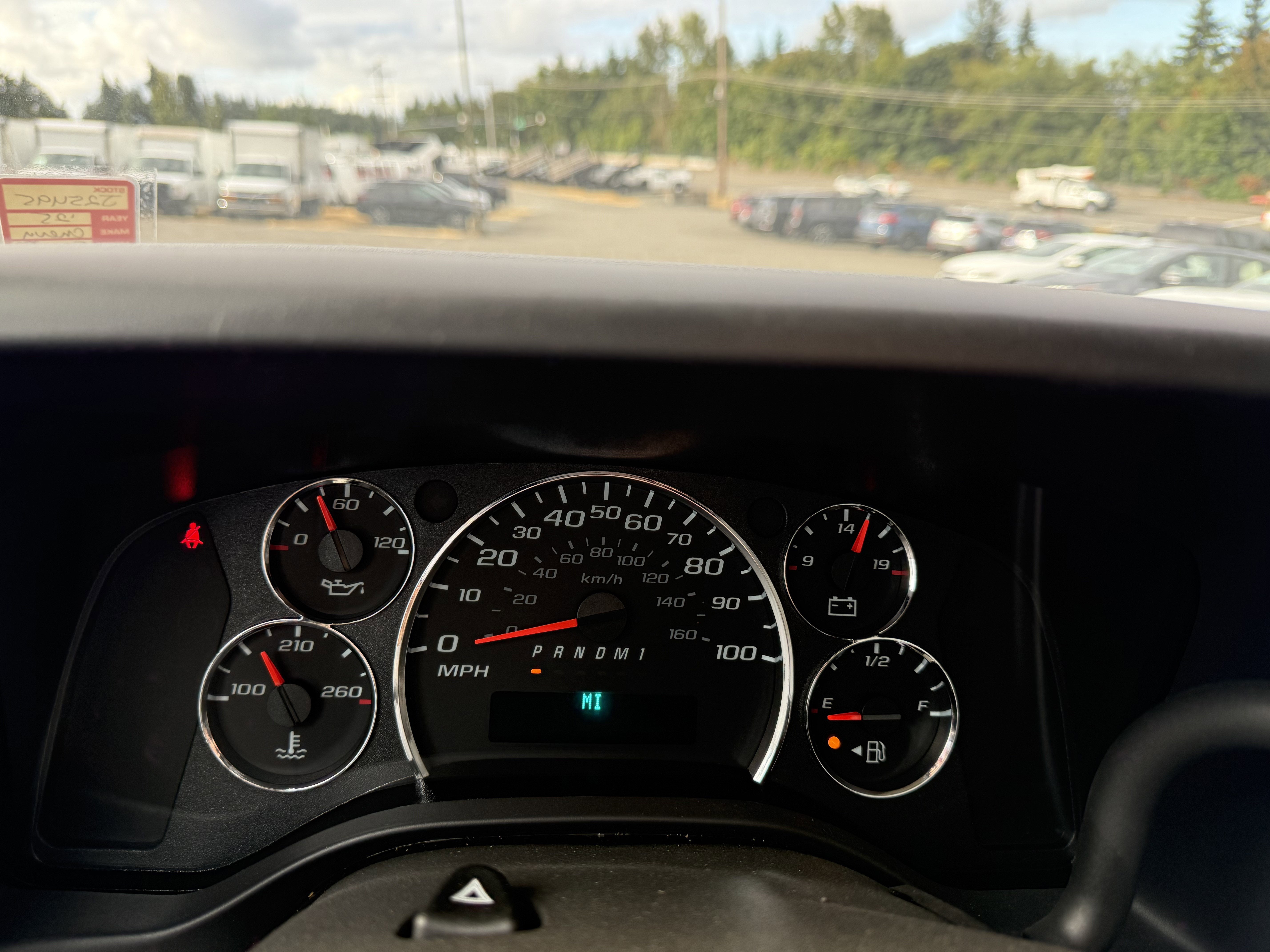 2025 Chevrolet Express Cutaway 3500 1WT