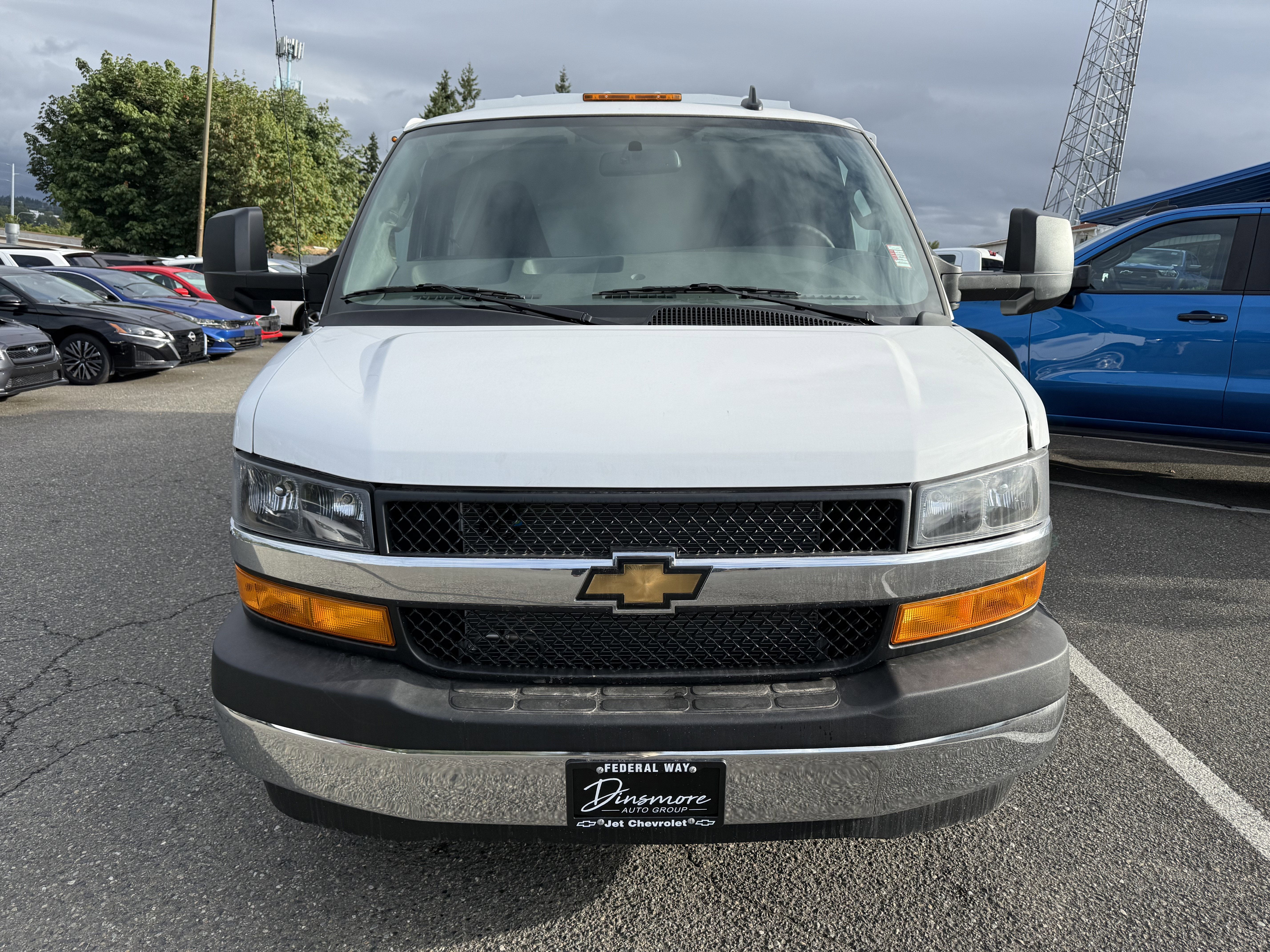 2025 Chevrolet Express Cutaway 3500 1WT