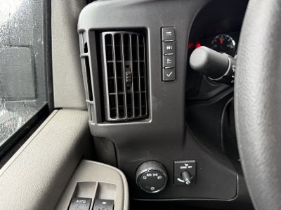 2024 Chevrolet Express Cutaway 3500 1WT