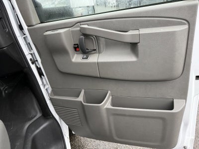 2024 Chevrolet Express Cutaway 3500 1WT