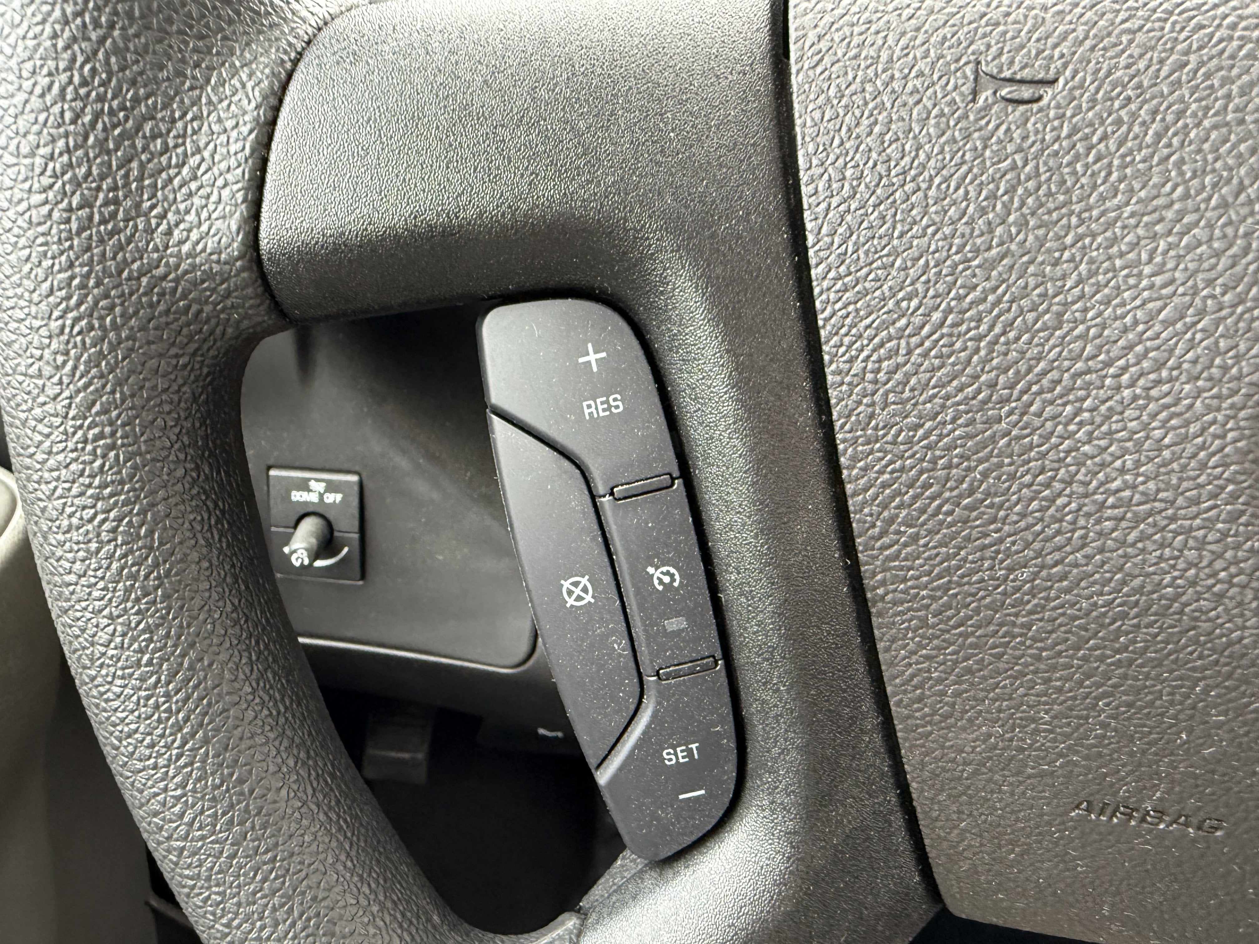 2024 Chevrolet Express Cutaway 3500 1WT