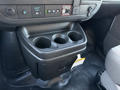 2025 Chevrolet Express Cutaway 3500 1WT