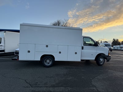 2025 Chevrolet Express Cutaway 3500 1WT