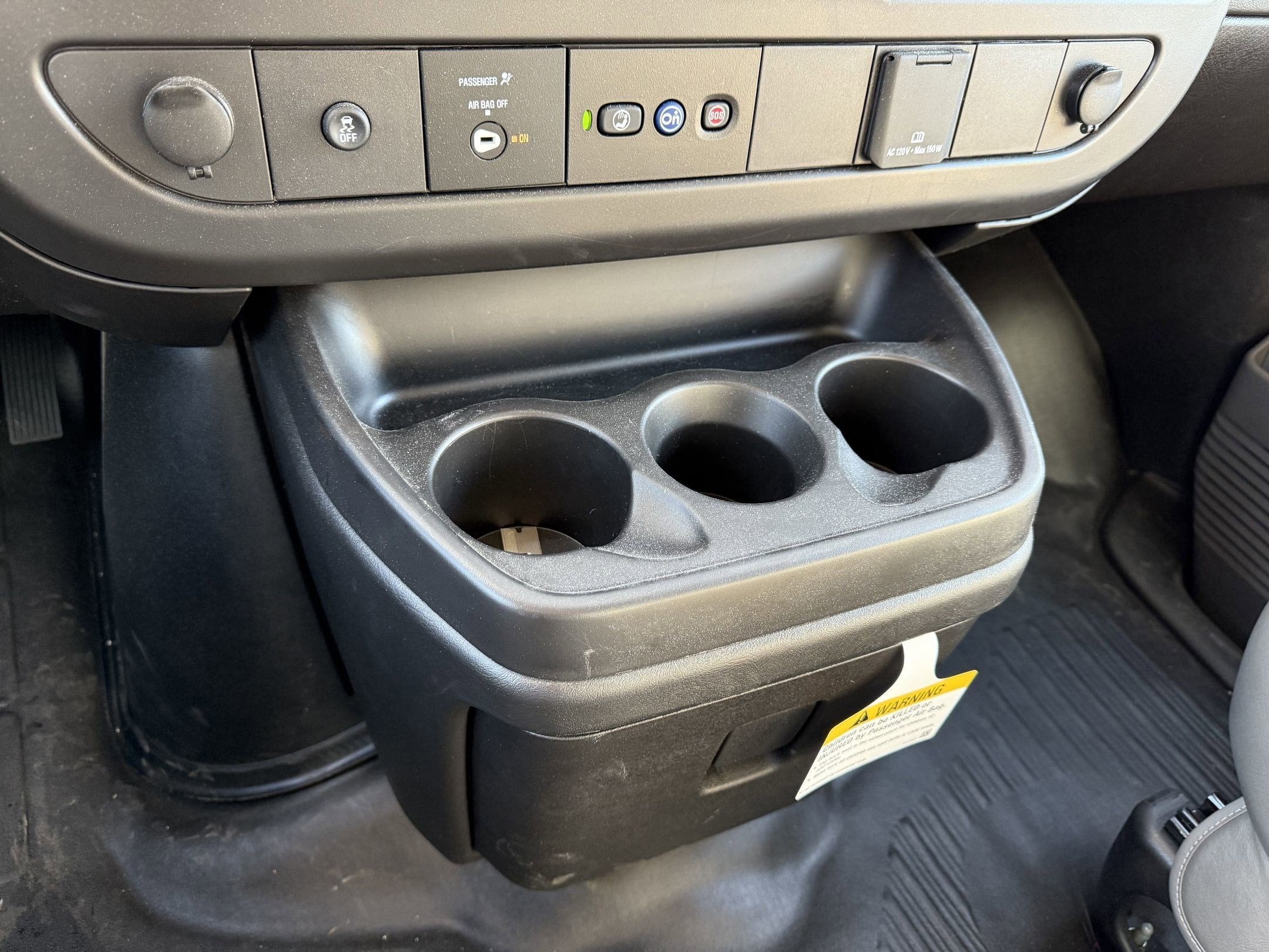 2024 Chevrolet Express Cutaway 3500 1WT