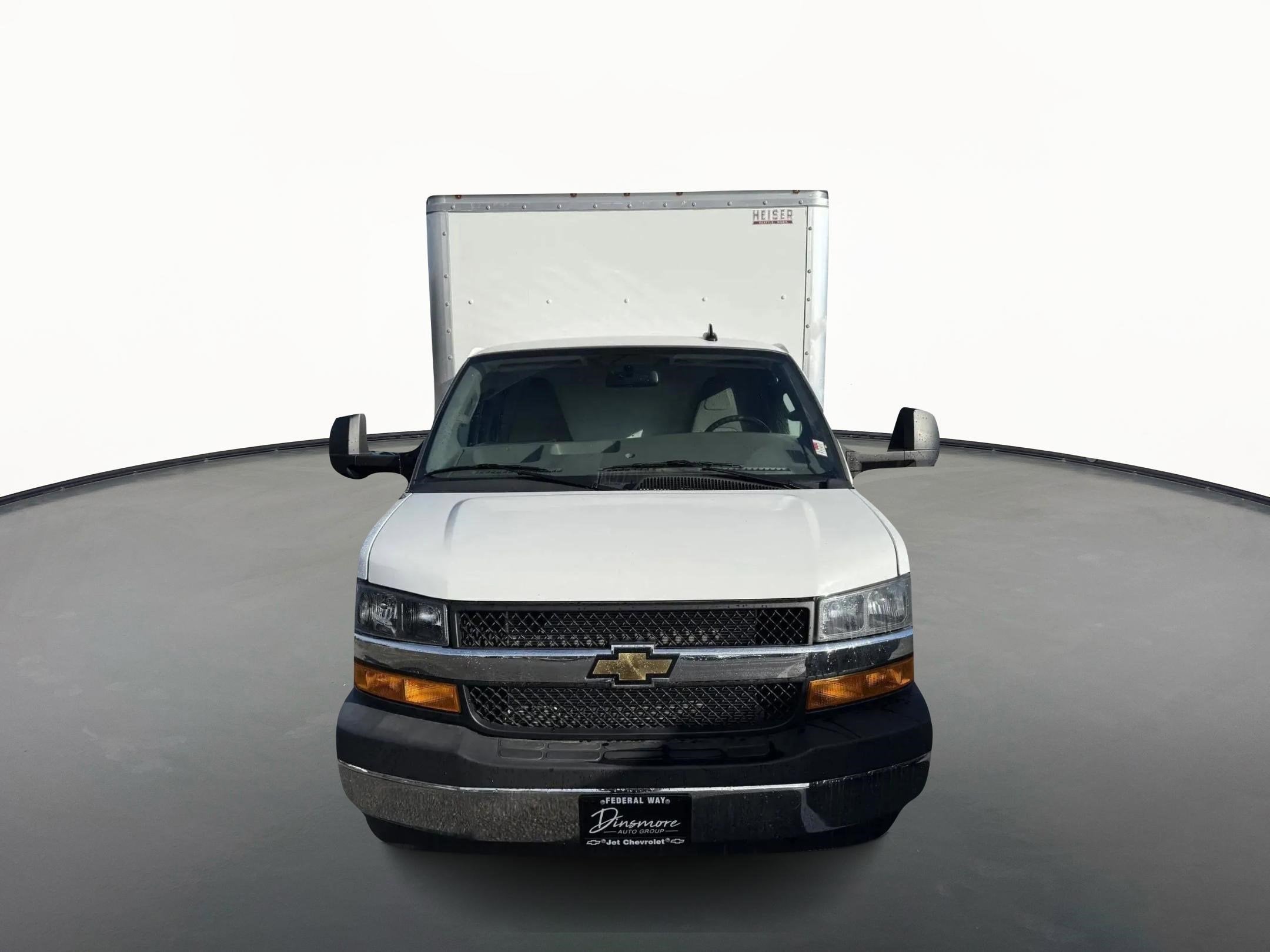 2024 Chevrolet Express Cutaway 3500 1WT