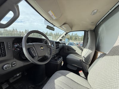 2024 Chevrolet Express Cutaway 3500 1WT