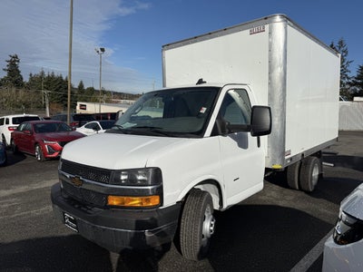 2024 Chevrolet Express Cutaway 3500 1WT