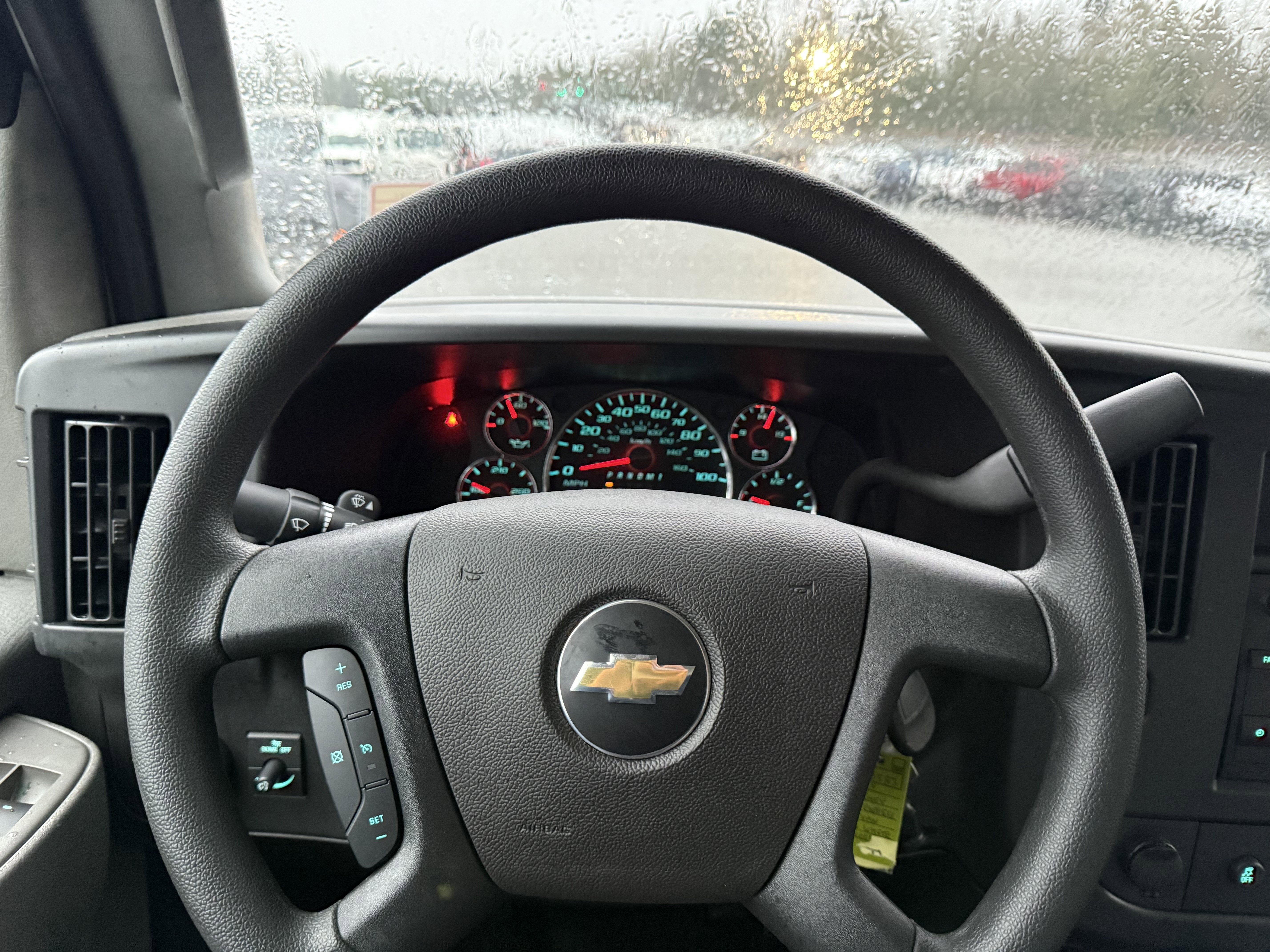 2025 Chevrolet Express Cutaway 3500 1WT